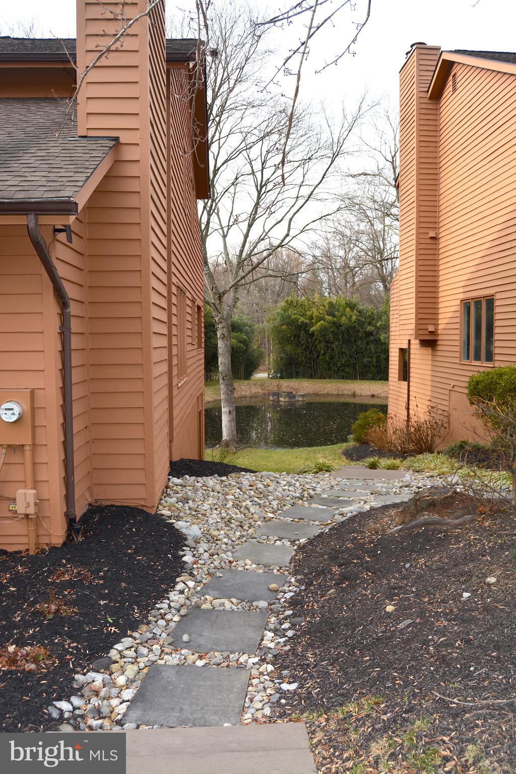 5567 SUFFIELD COURT
