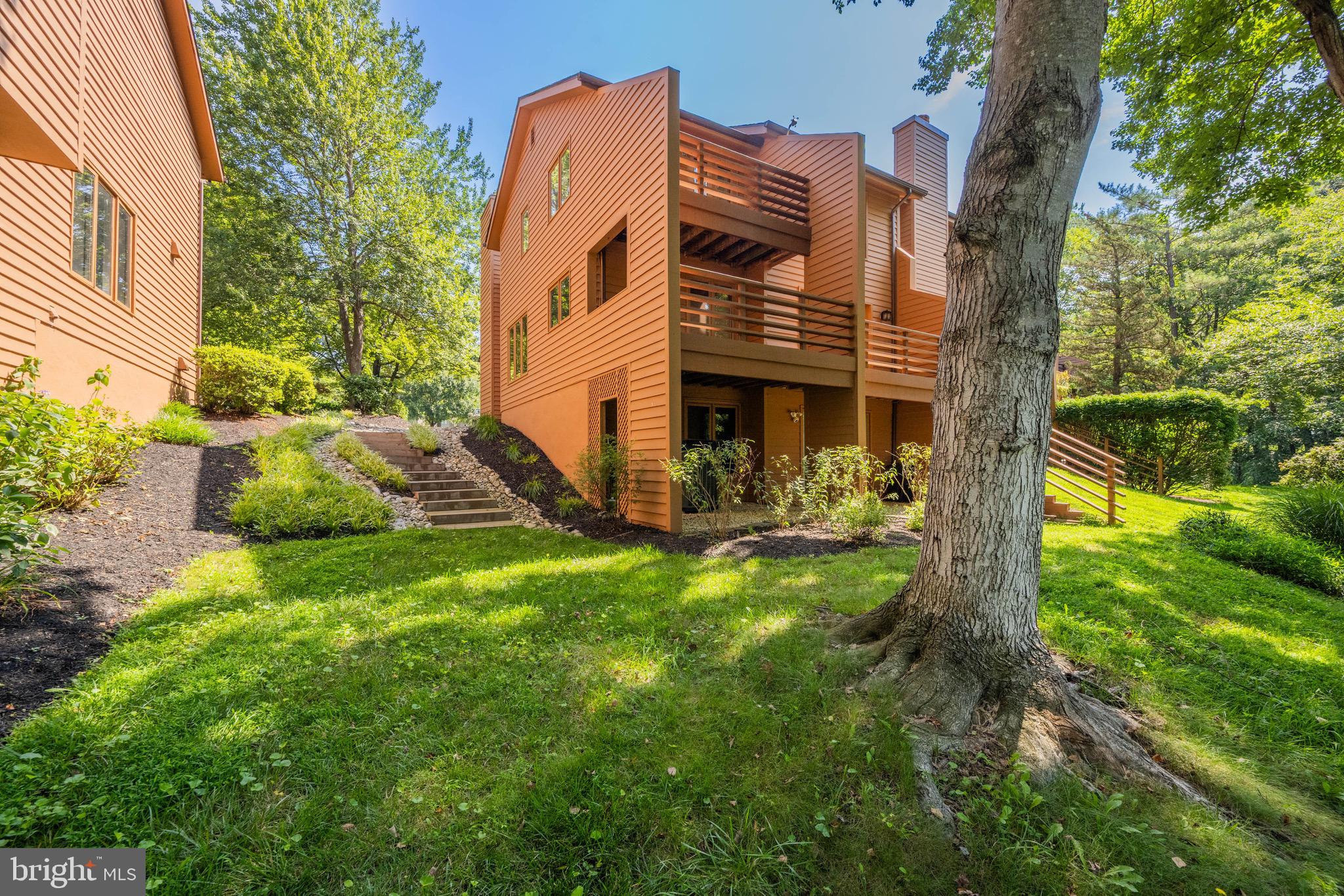 5567 SUFFIELD COURT