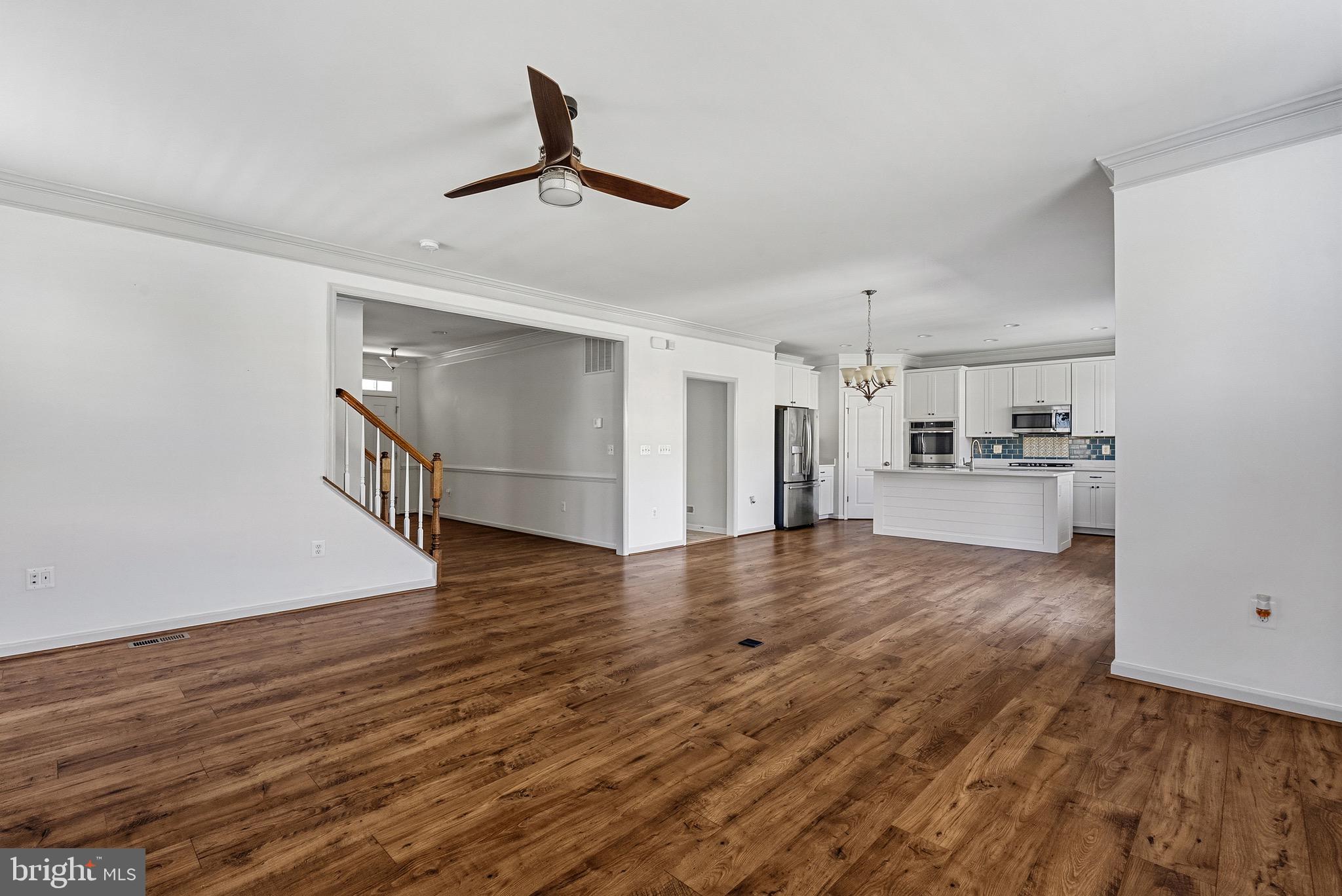 SPRING CREEK - Residential