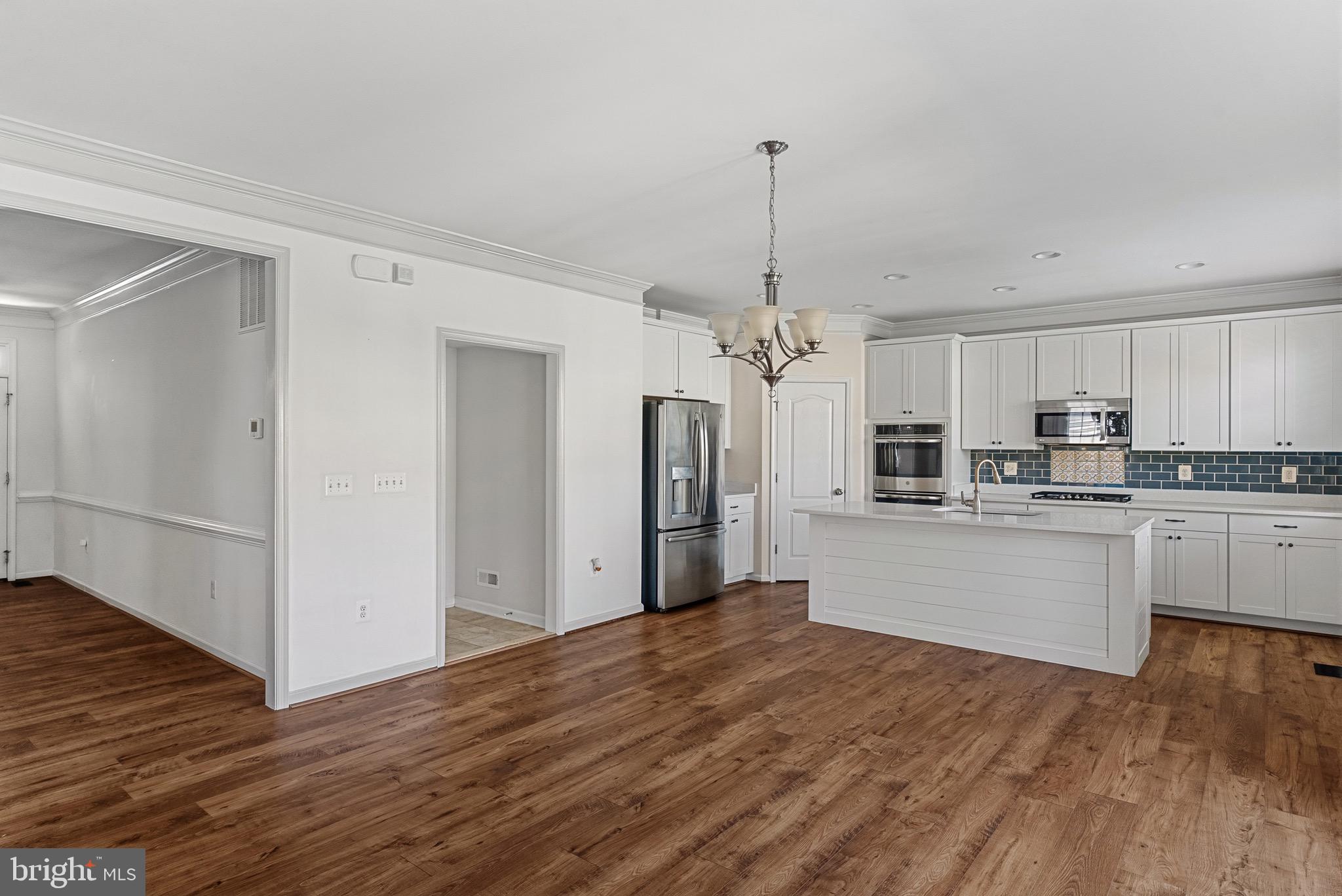 SPRING CREEK - Residential