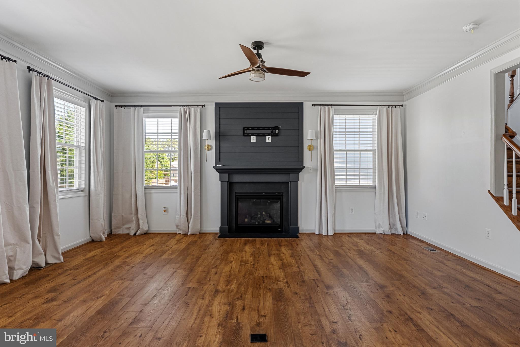 SPRING CREEK - Residential