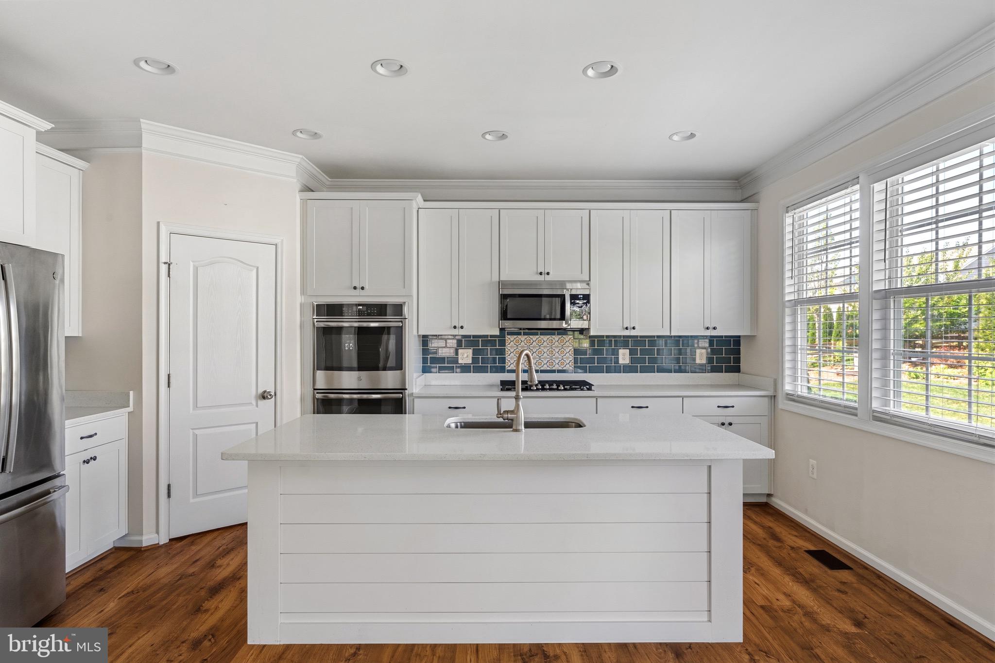SPRING CREEK - Residential