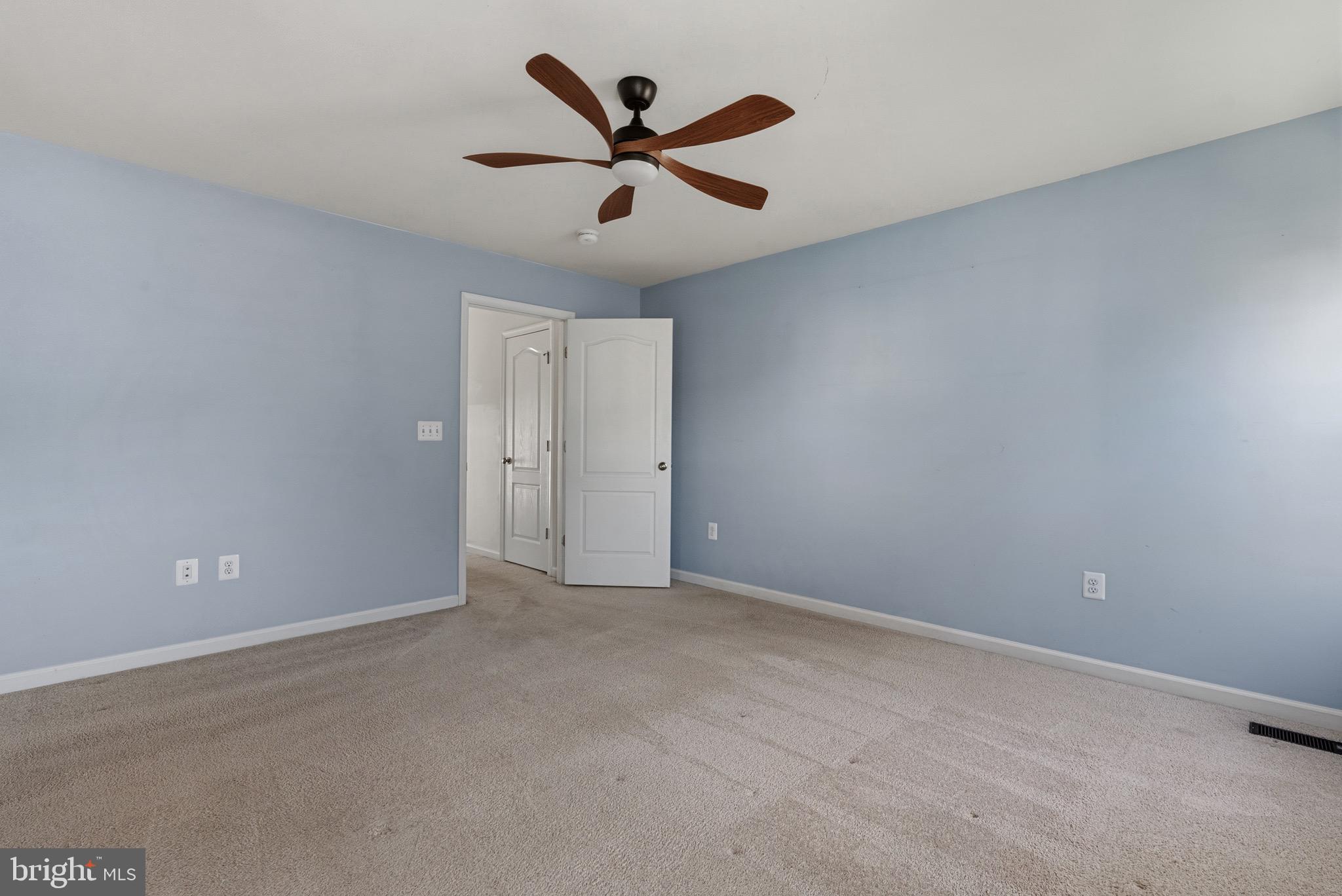 SPRING CREEK - Residential