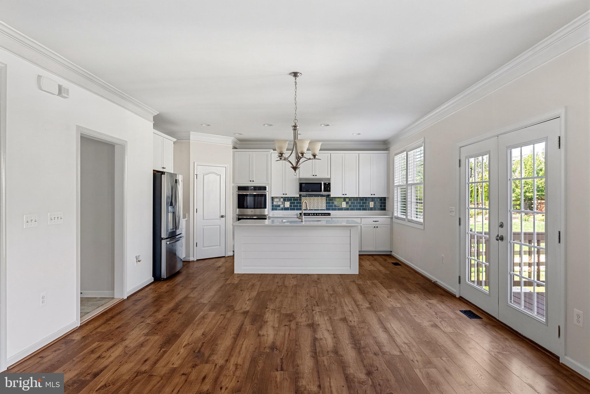 SPRING CREEK - Residential