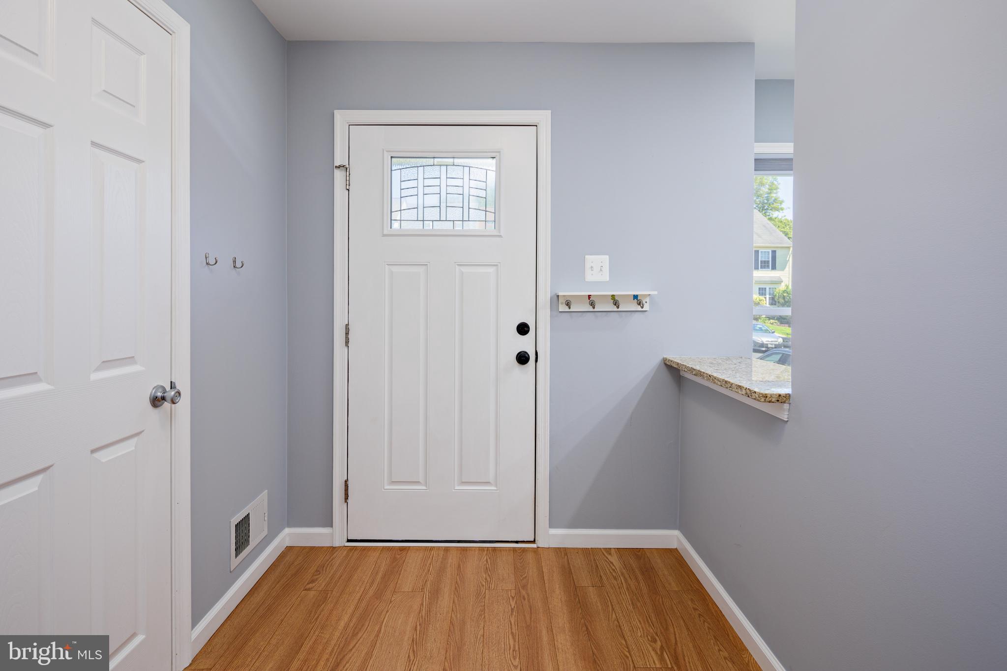 CONSTANT FRIENDSHIP - Residential Lease