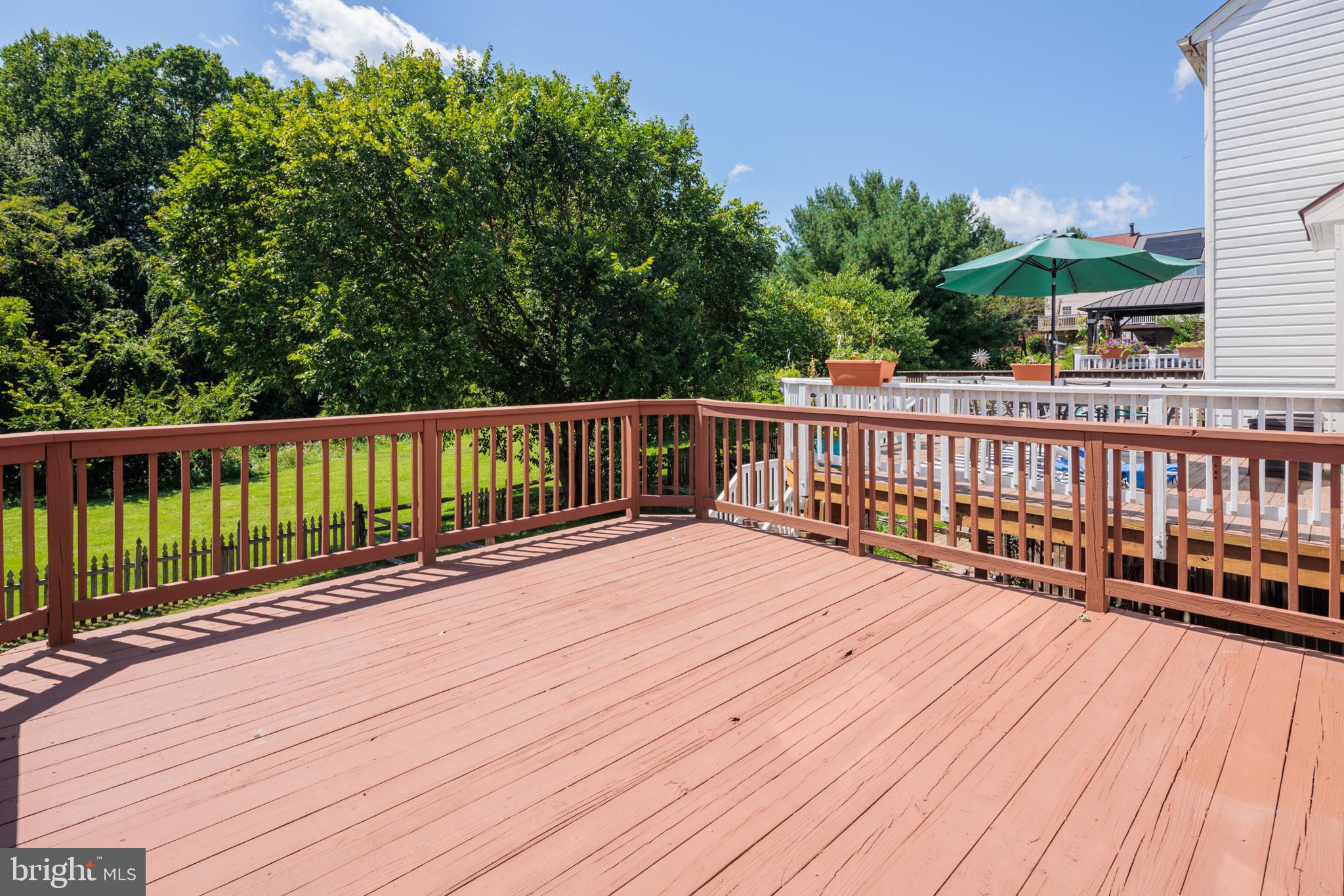 CONSTANT FRIENDSHIP - Residential Lease