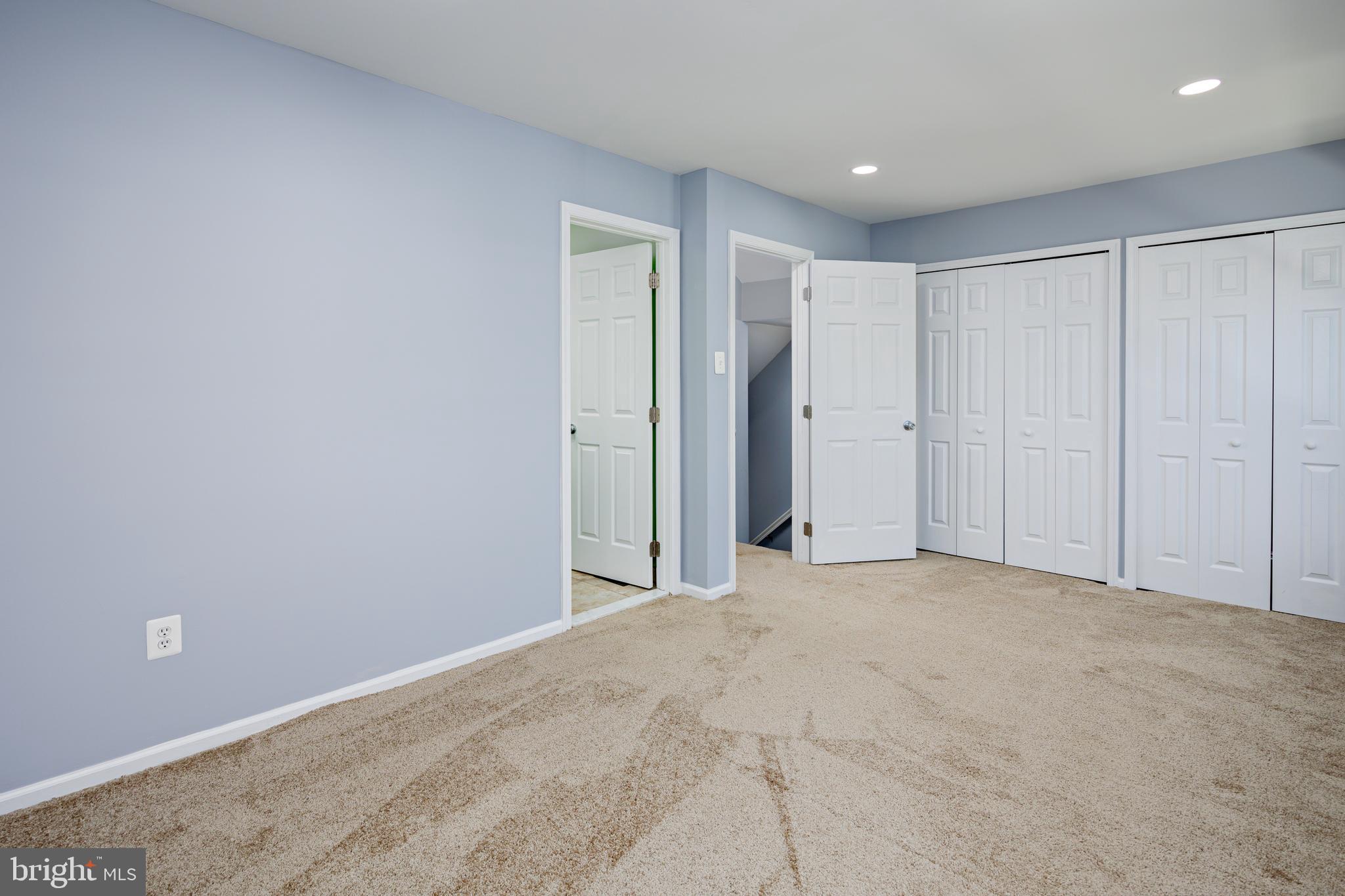 CONSTANT FRIENDSHIP - Residential Lease