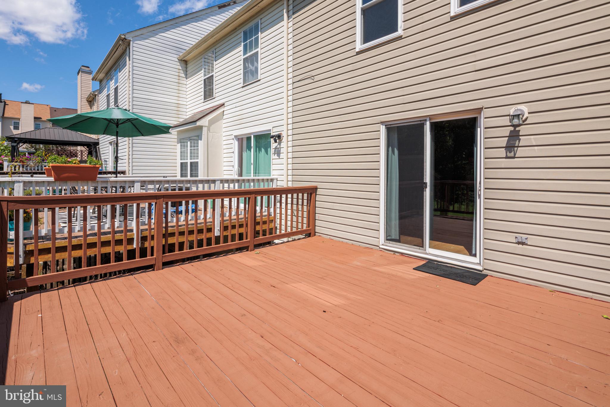 CONSTANT FRIENDSHIP - Residential Lease