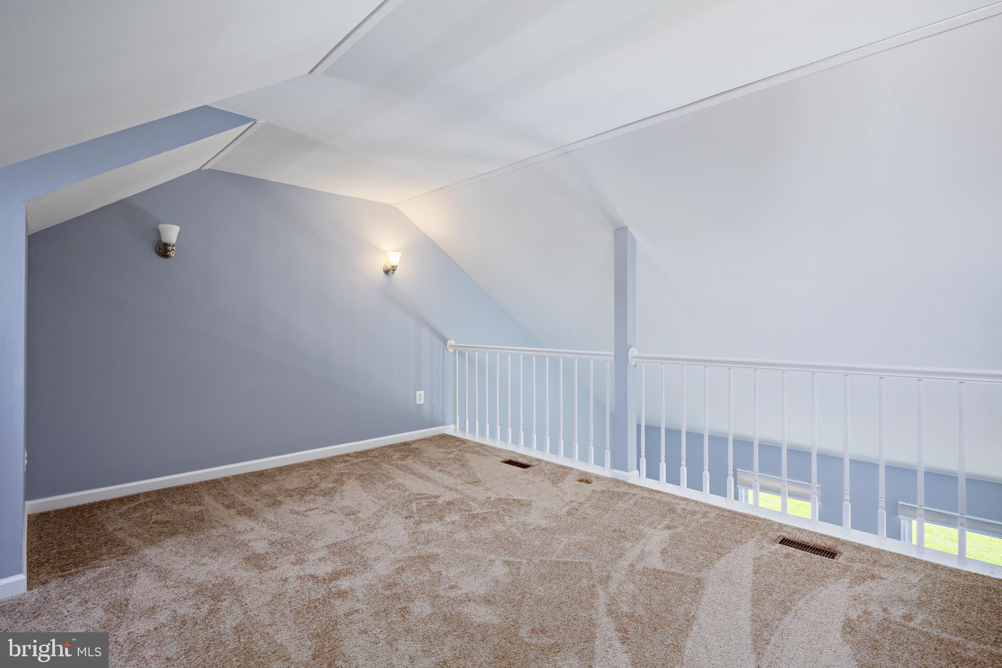 CONSTANT FRIENDSHIP - Residential Lease