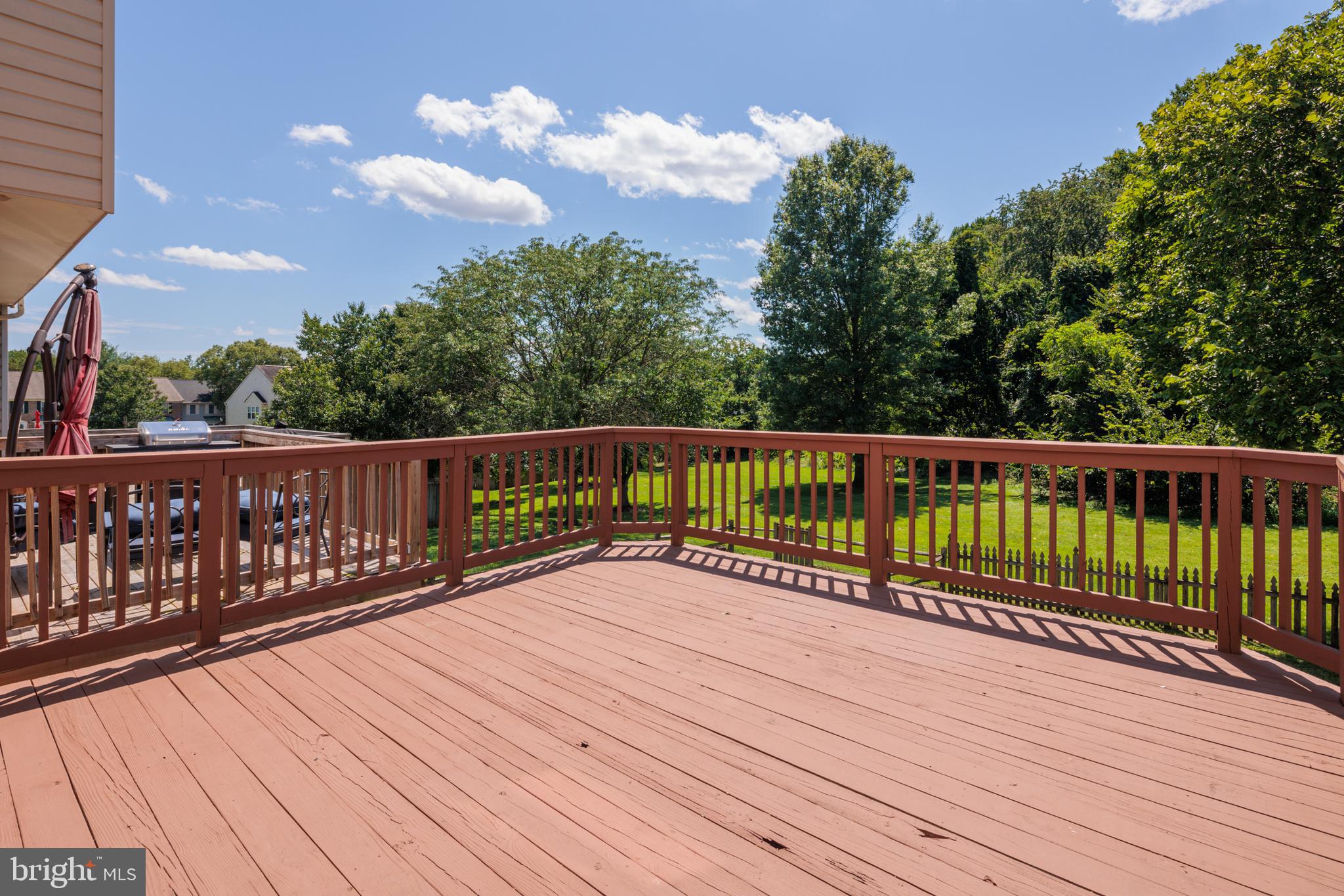 CONSTANT FRIENDSHIP - Residential Lease