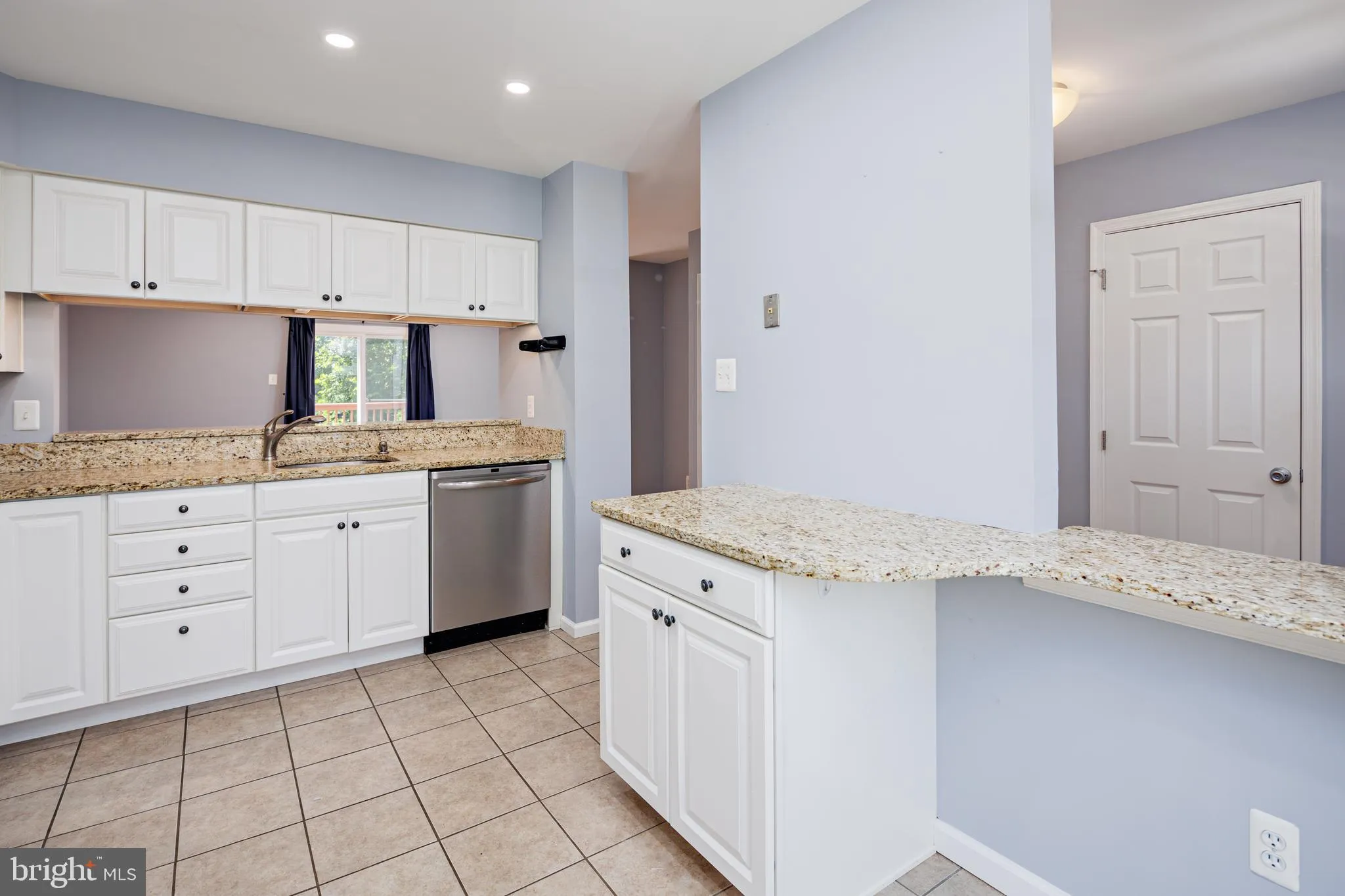 Abingdon, Maryland 21009, United States, 2 Bedrooms Bedrooms, ,3 BathroomsBathrooms,Residential,Active,172537