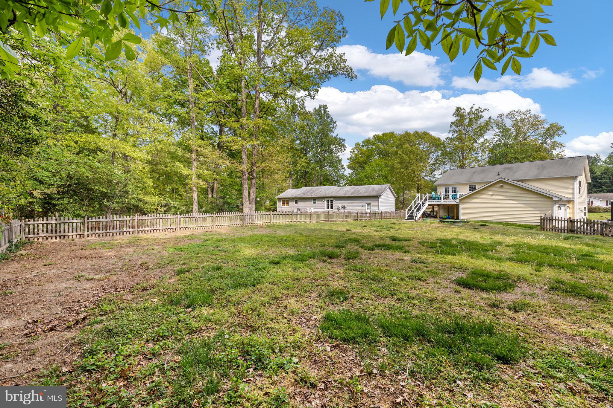 LAKE CAROLINE - Residential