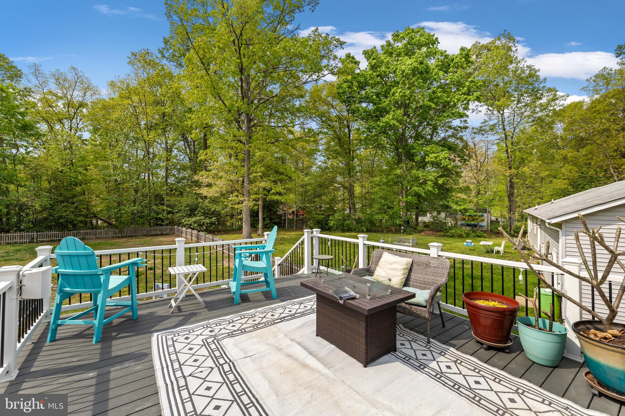 LAKE CAROLINE - Residential