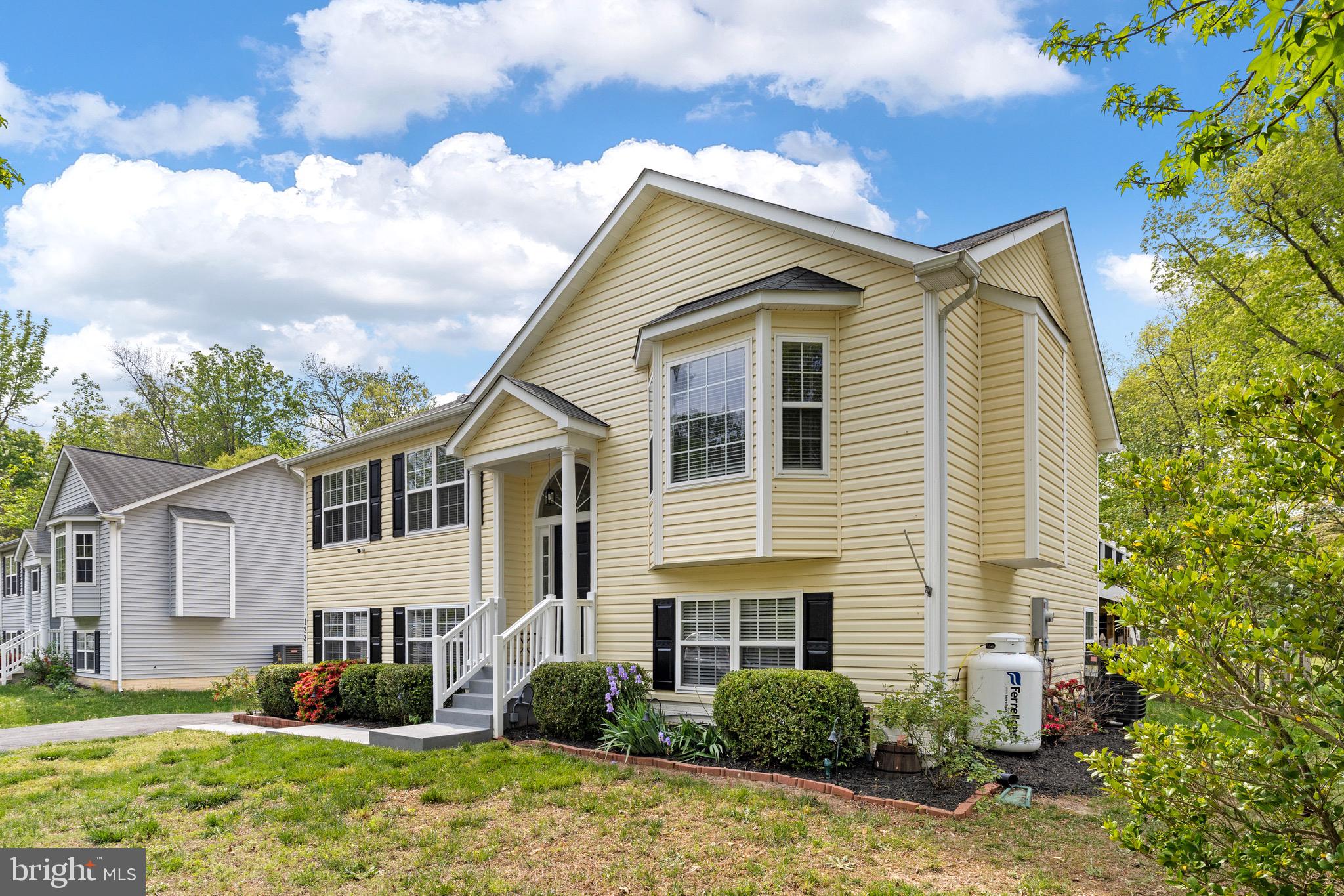 LAKE CAROLINE - Residential