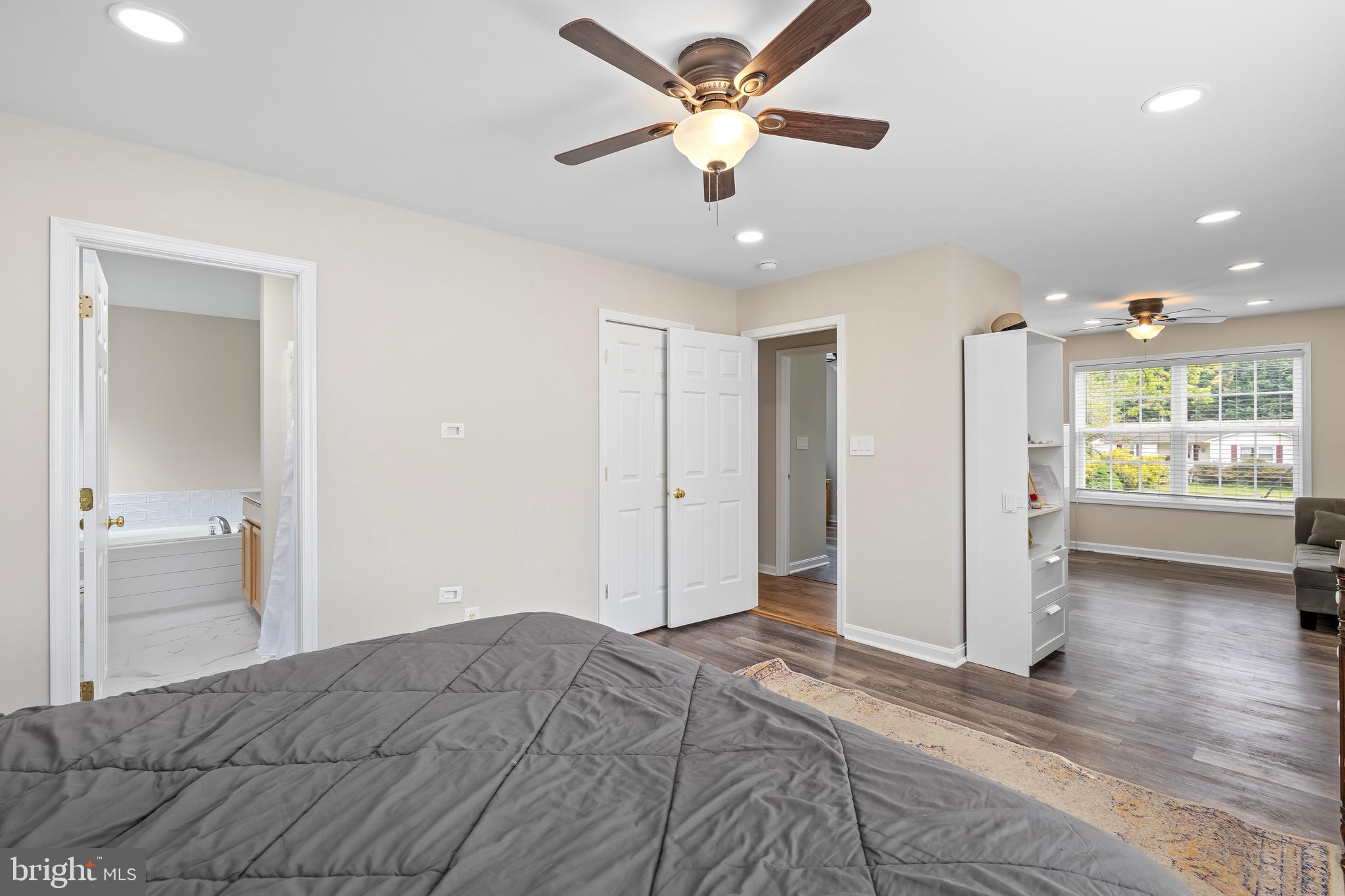 LAKE CAROLINE - Residential