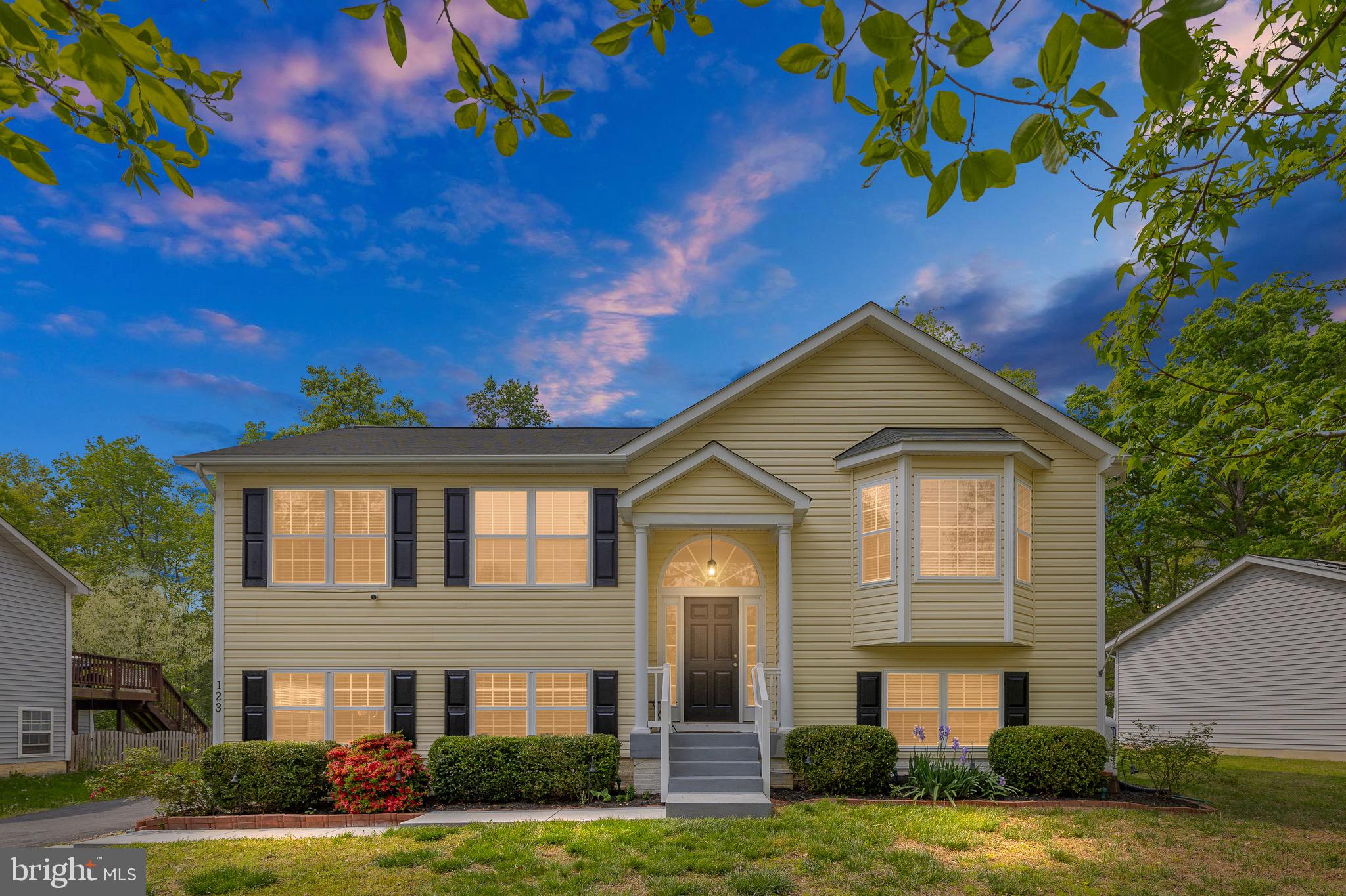 LAKE CAROLINE - Residential