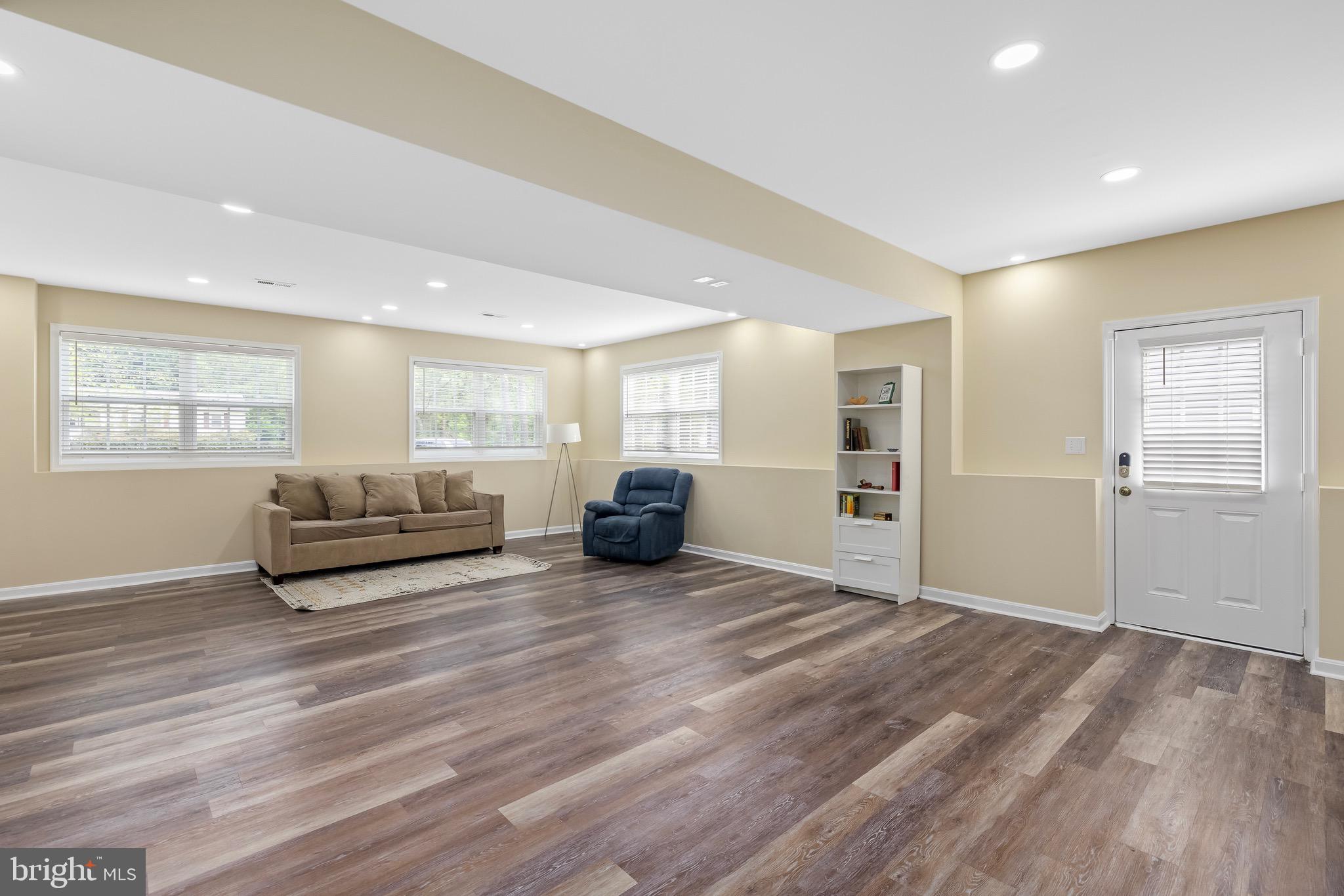 LAKE CAROLINE - Residential