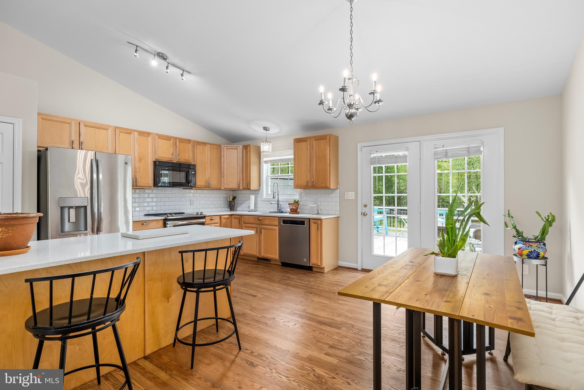 LAKE CAROLINE - Residential