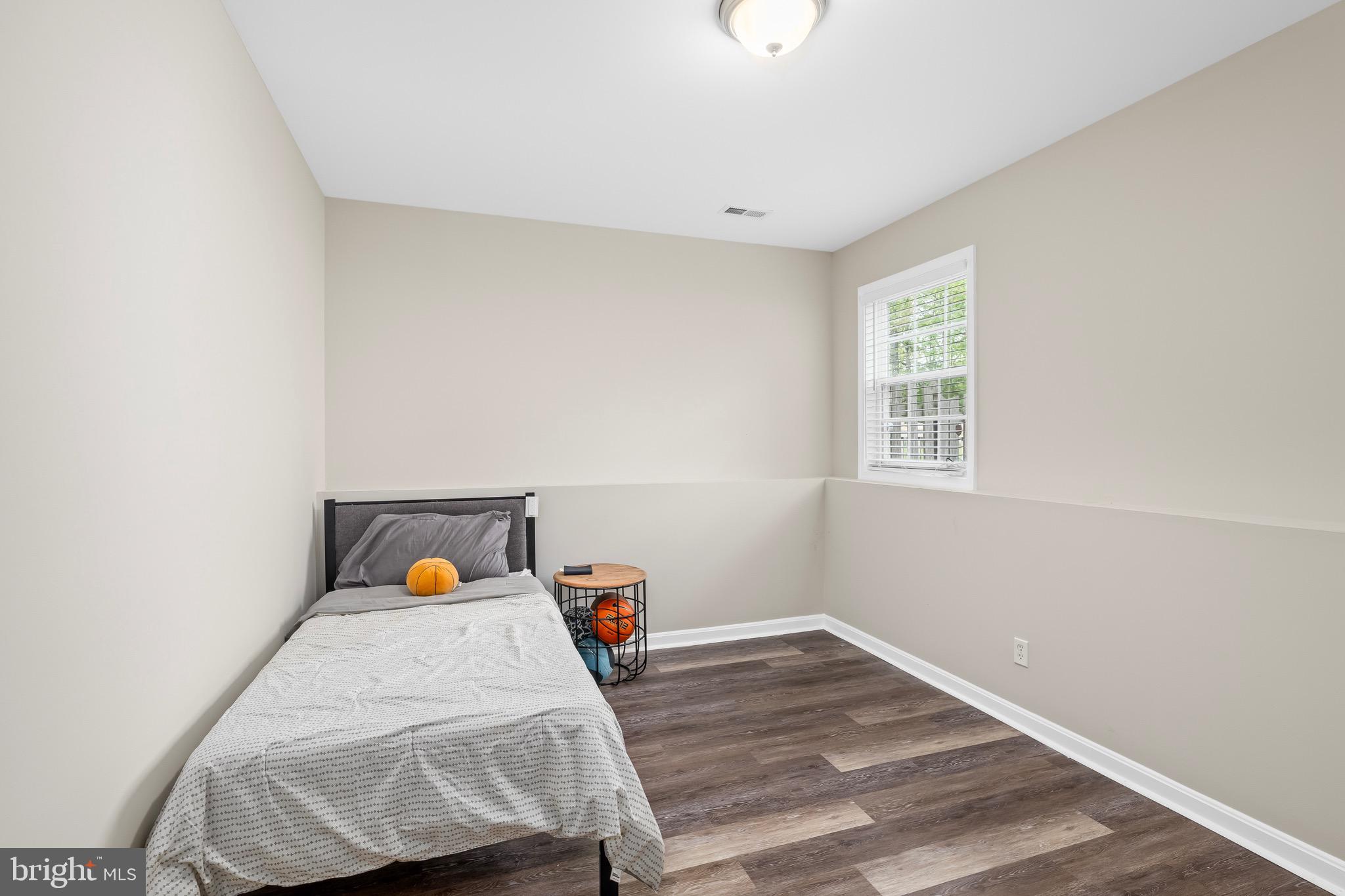 LAKE CAROLINE - Residential