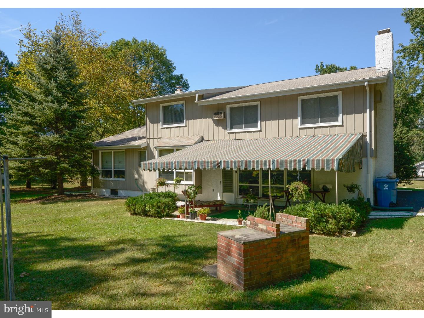 PEBBLE HILL - Residential