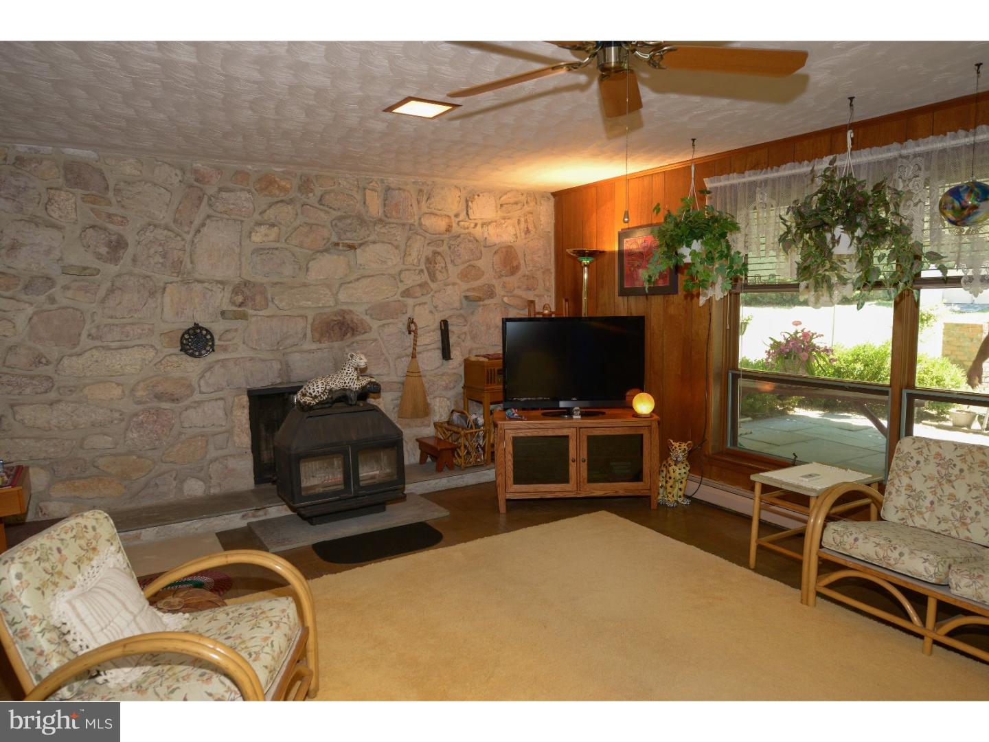 PEBBLE HILL - Residential