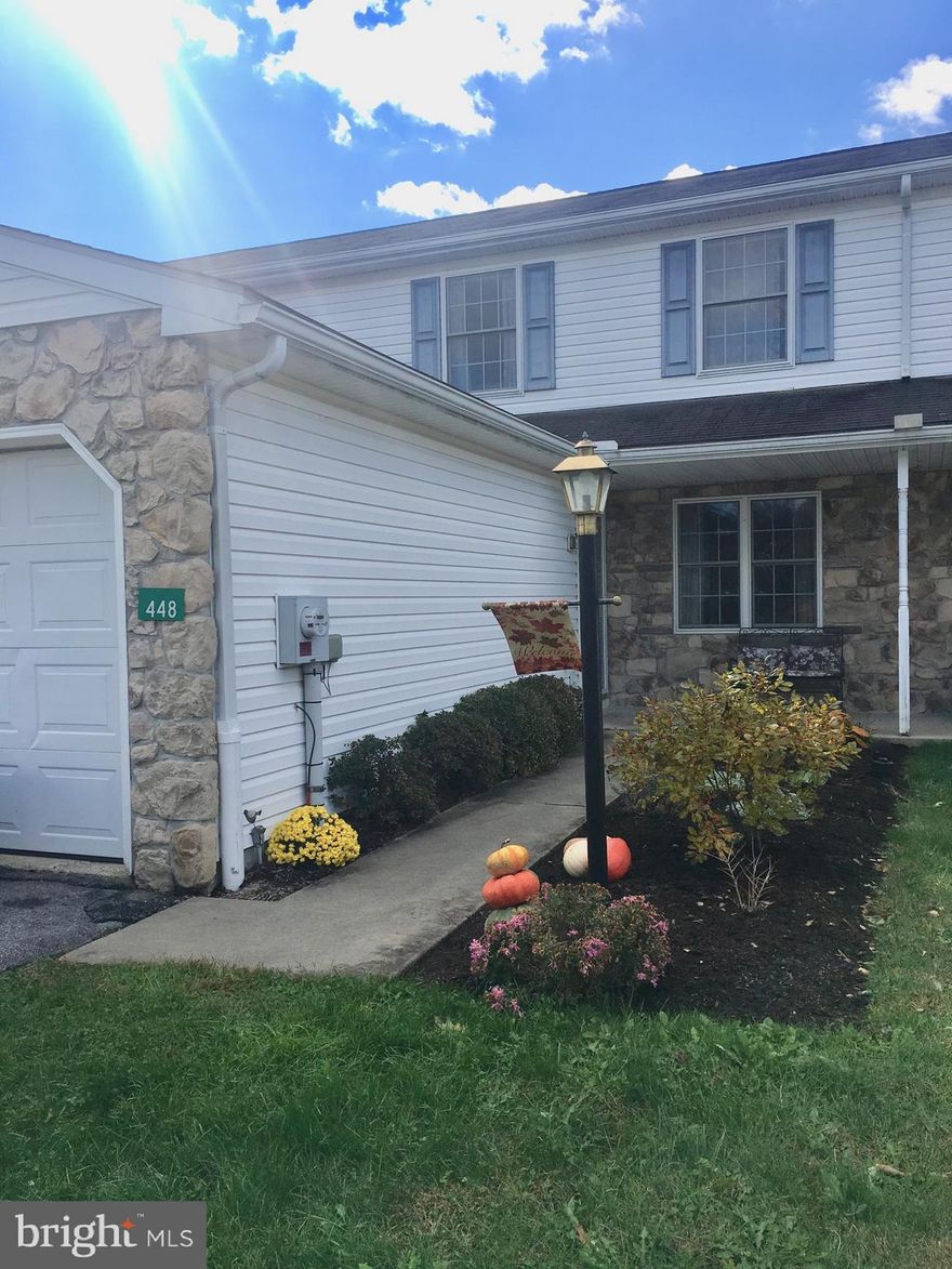 Well kept townhouse with 3 bedrooms and a very nice deck. Close to all amenities.