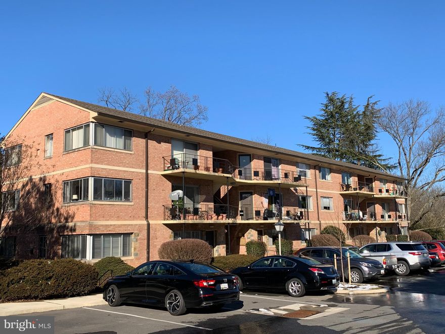 Exclusive Fully remodeled 2 bed rooms with 1 bathroom condo in Sumner Court . Located on the Main level no stairs to walk up . Park and walk into your new home. Condo is near many facilities such as The Shops at Sumner Place, Starbucks, CVS and much more. This home is MOVE IN READY has over 20k in upgrades from kitchen to bathroom all on one level of living . The condo fees cover all utilities (water, electric, and trash). Condo includes pool and park access.  A MUST SEE..... WON'T LAST LONG   Intelligence Advanced Research Projects Activity: Across the street Glen Echo Park: 7 min drive Bethesda Row: 12 min drive NIH -National Institutes of Health: 16 min drive Walter Reed National Military Medical Center - 18 min drive Georgetown: 20 min drive Johns Hopkins University - 21 min drive DCA - Ronald Reagan Washington National Airport: 22 min drive