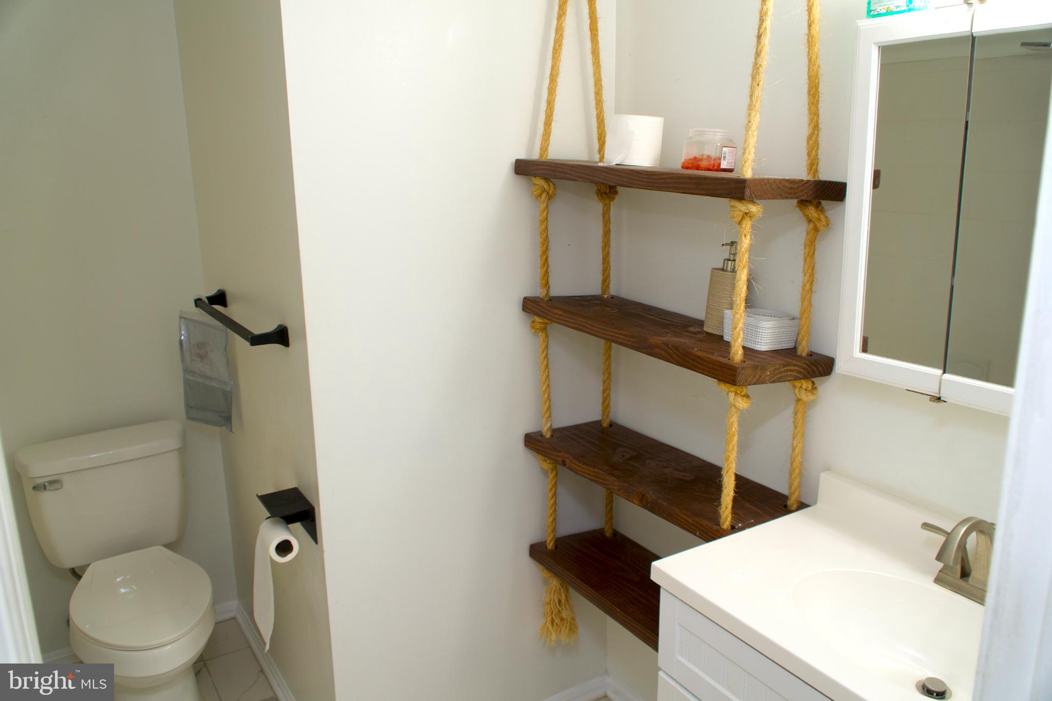 WILLOW HILLS - Residential Lease