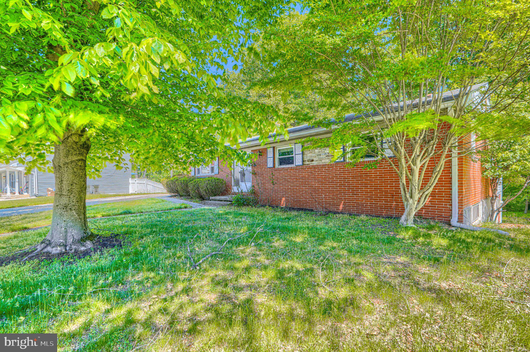 MIDFIELD - Residential
