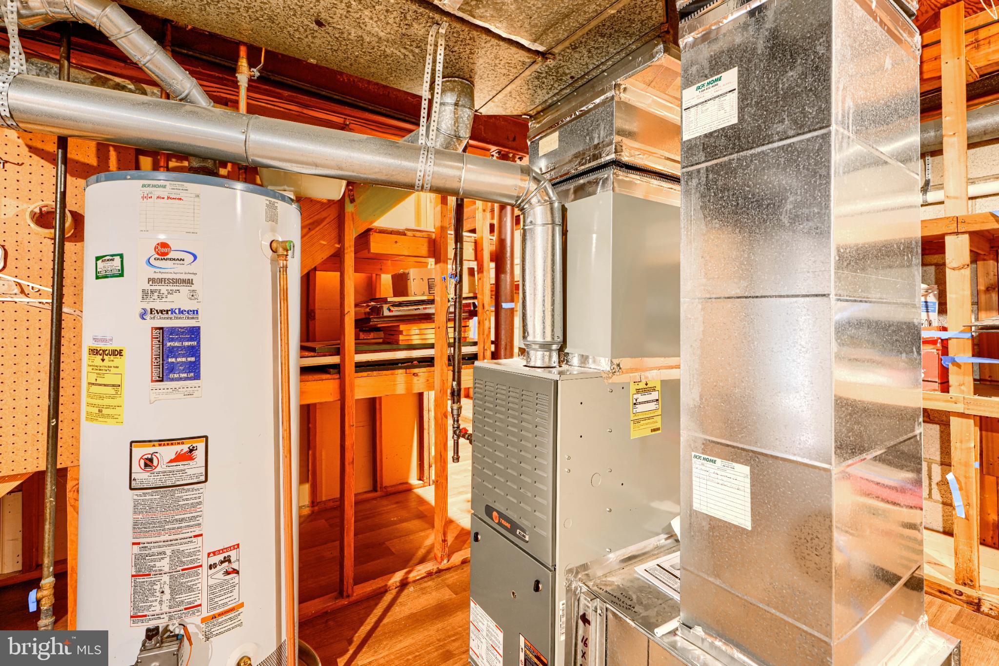 MIDFIELD - Residential