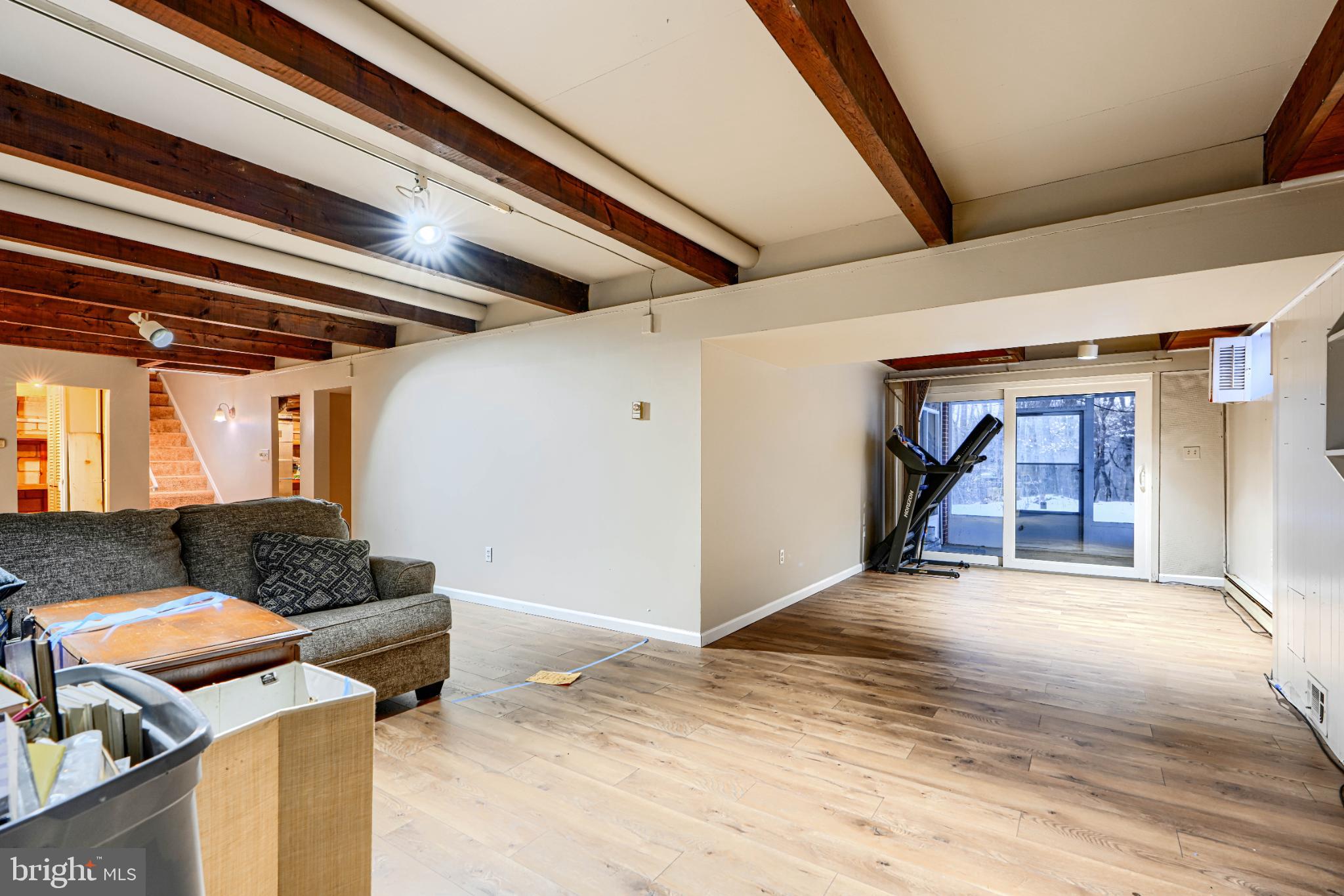 MIDFIELD - Residential