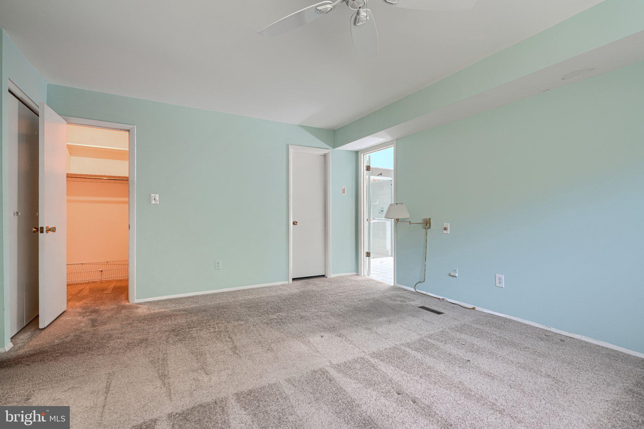 MIDFIELD - Residential