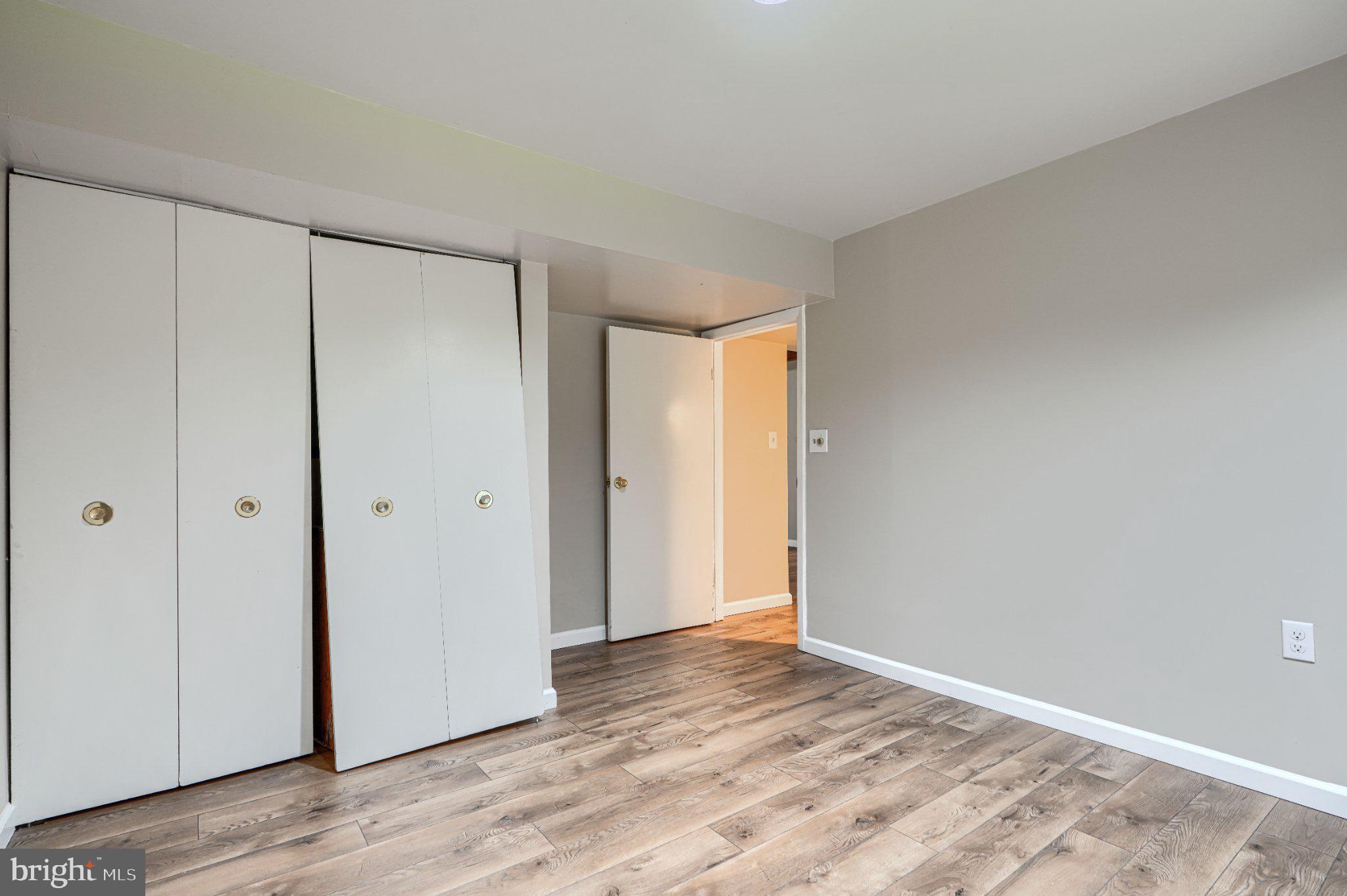 MIDFIELD - Residential