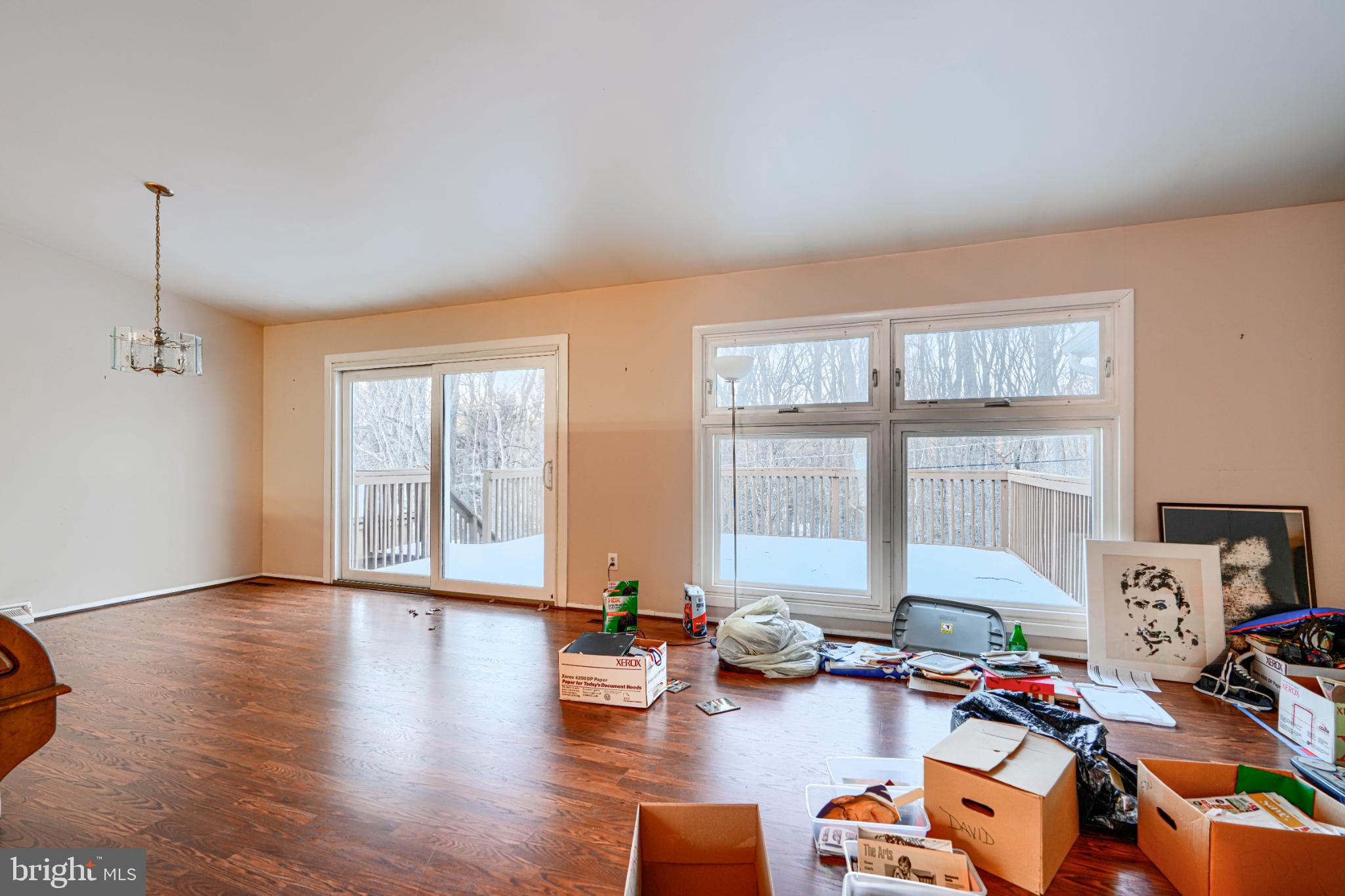 MIDFIELD - Residential