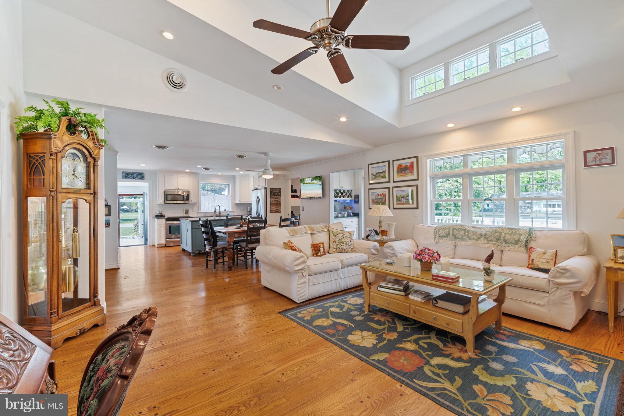 KENTMORE PARK - Residential