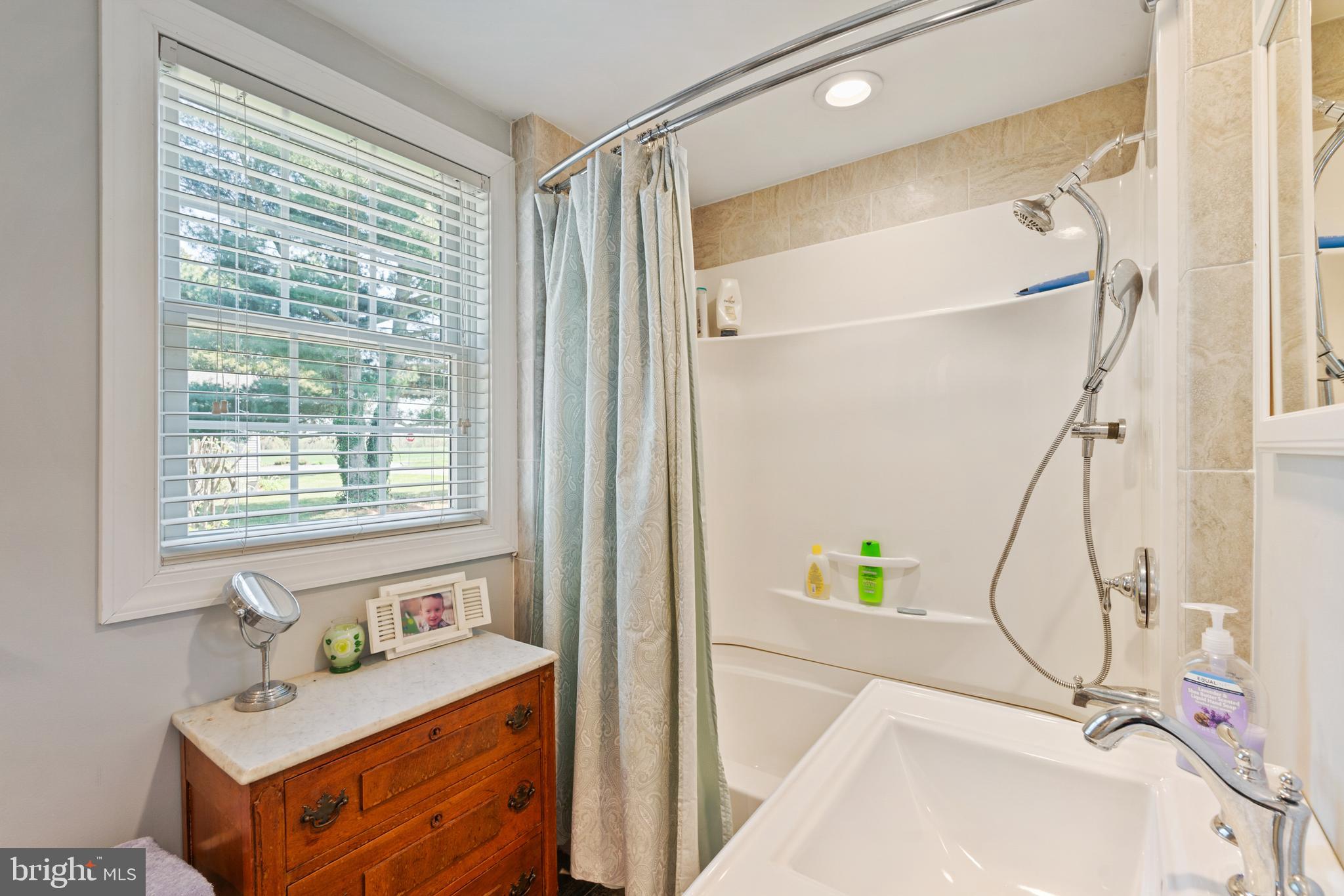 KENTMORE PARK - Residential