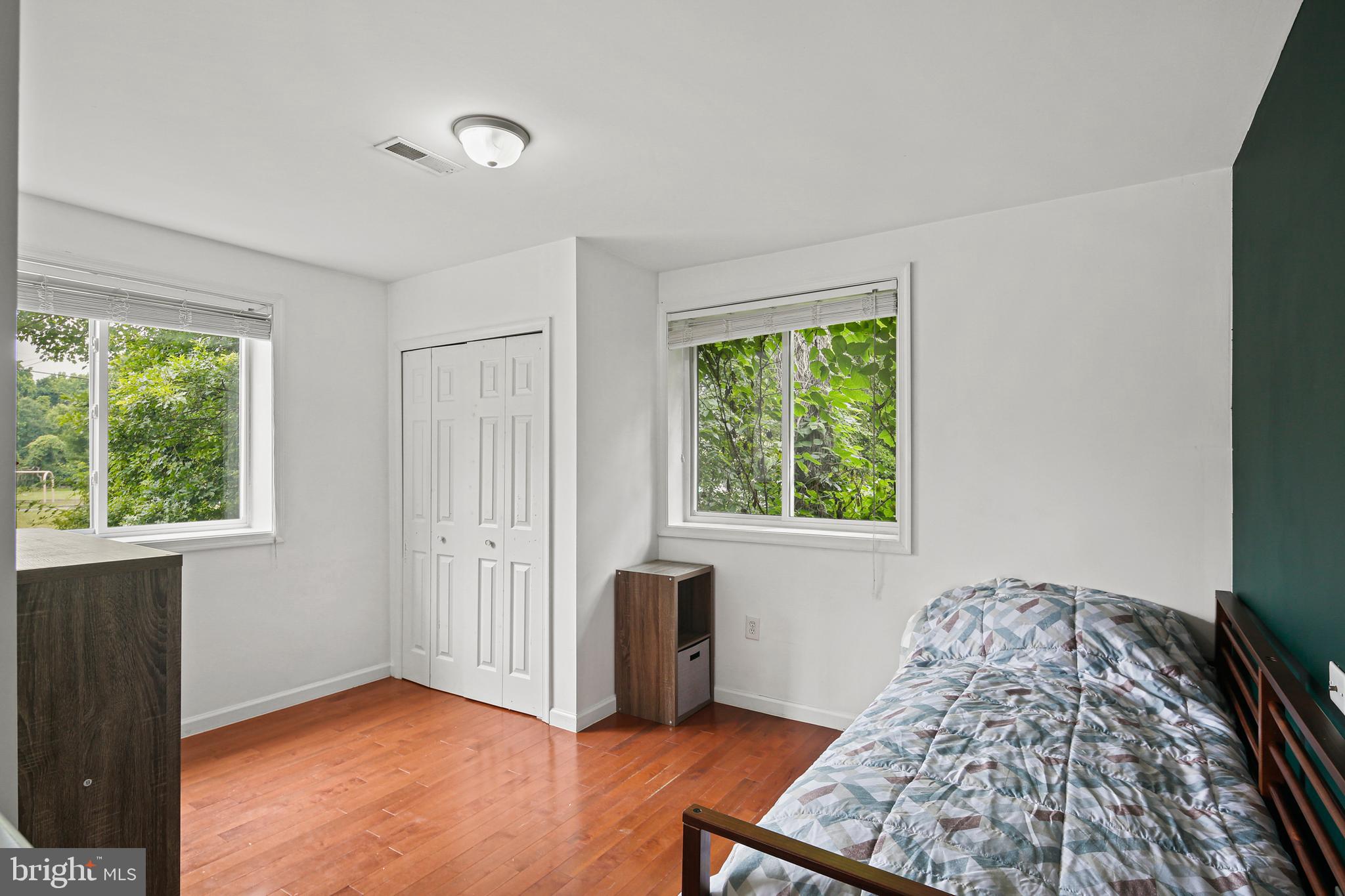 UNIVERSITY HILLS - Residential