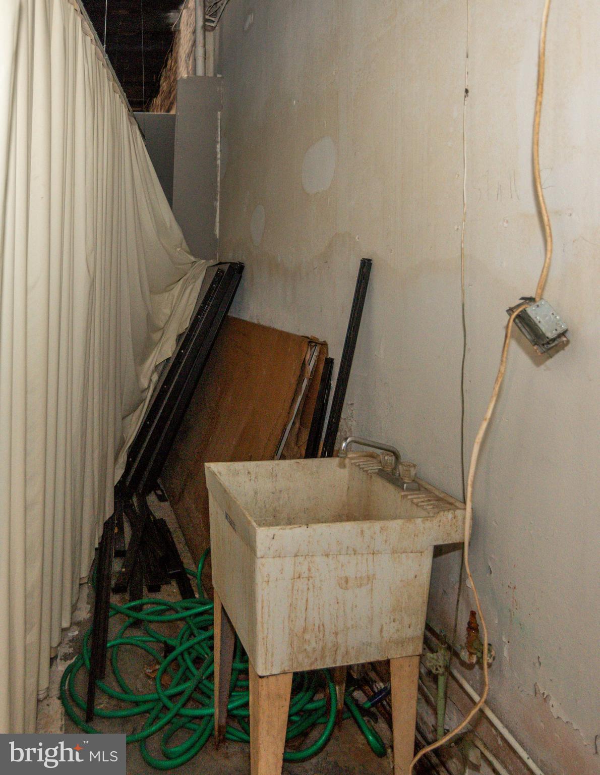 PIGTOWN HISTORIC DISTRICT - Commercial Sale