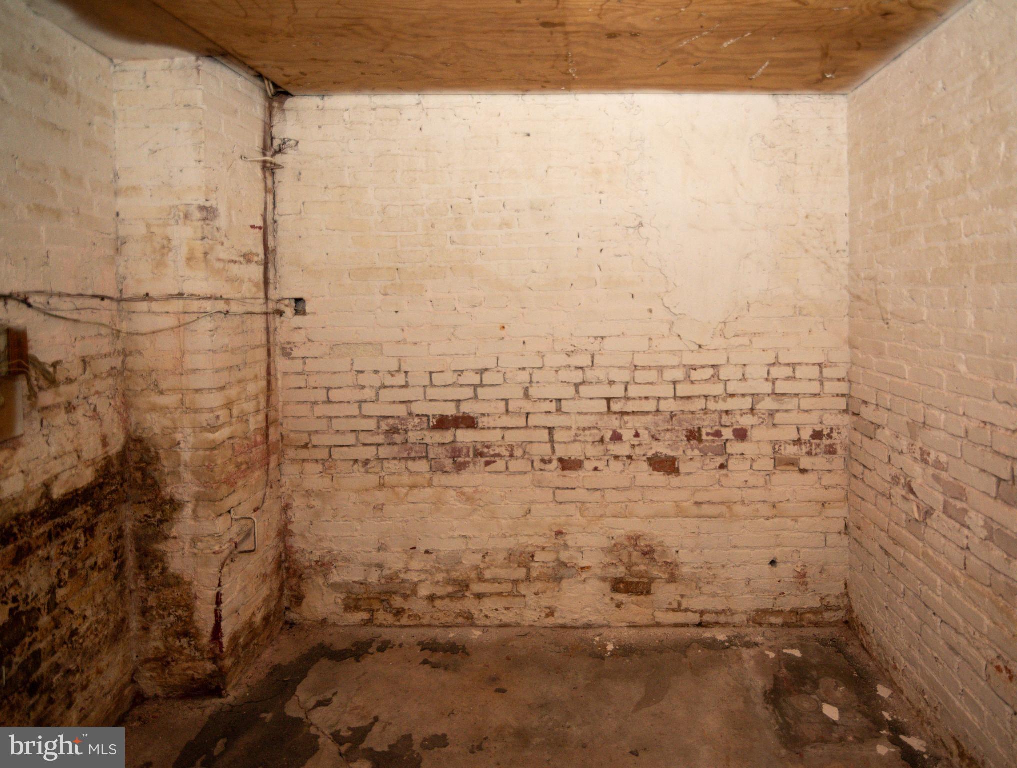 PIGTOWN HISTORIC DISTRICT - Commercial Sale