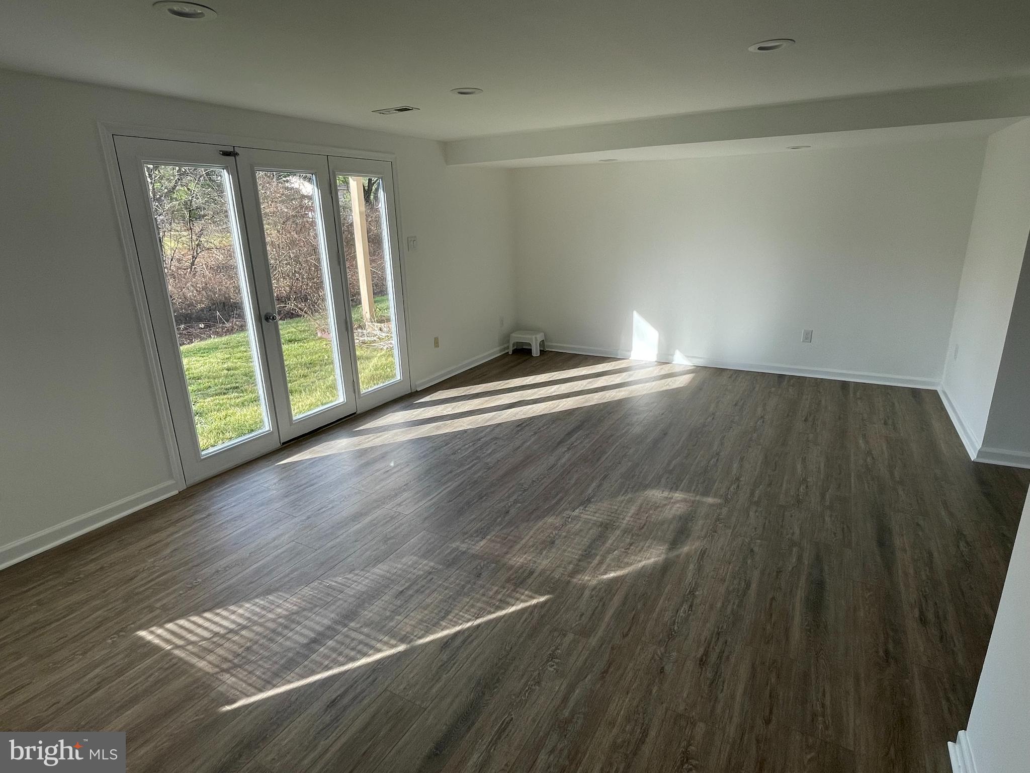 PINE TREE RIDGE - Residential Lease