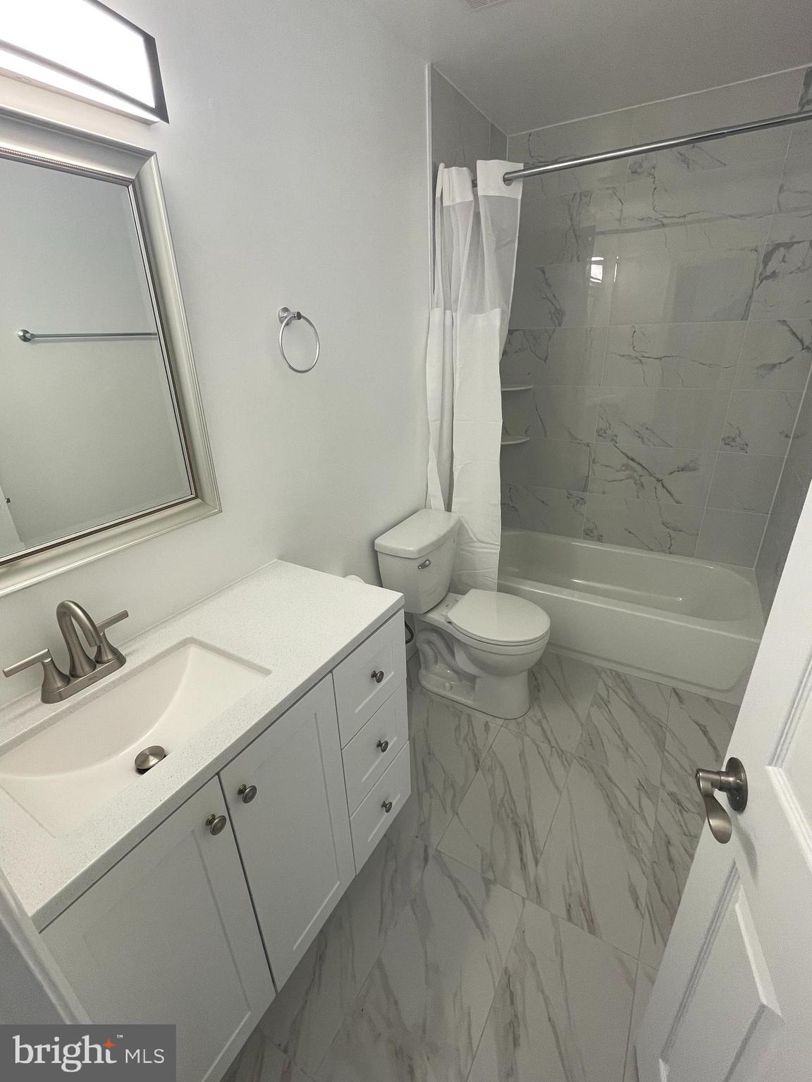 PINE TREE RIDGE - Residential Lease