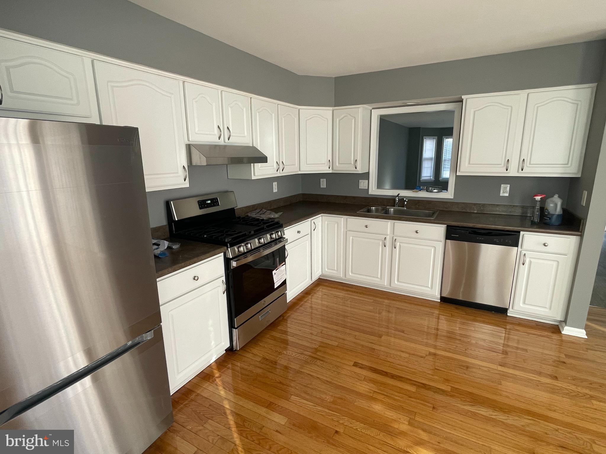 PINE TREE RIDGE - Residential Lease