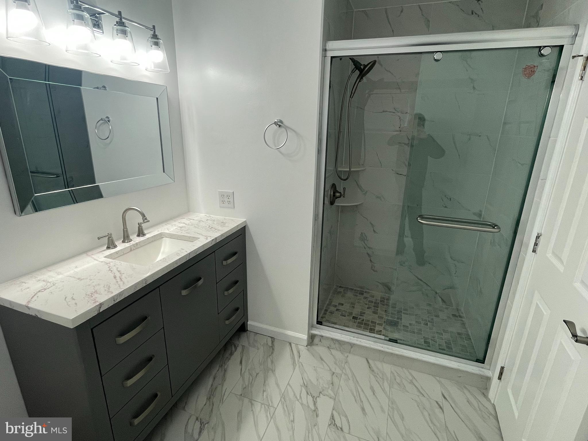 PINE TREE RIDGE - Residential Lease