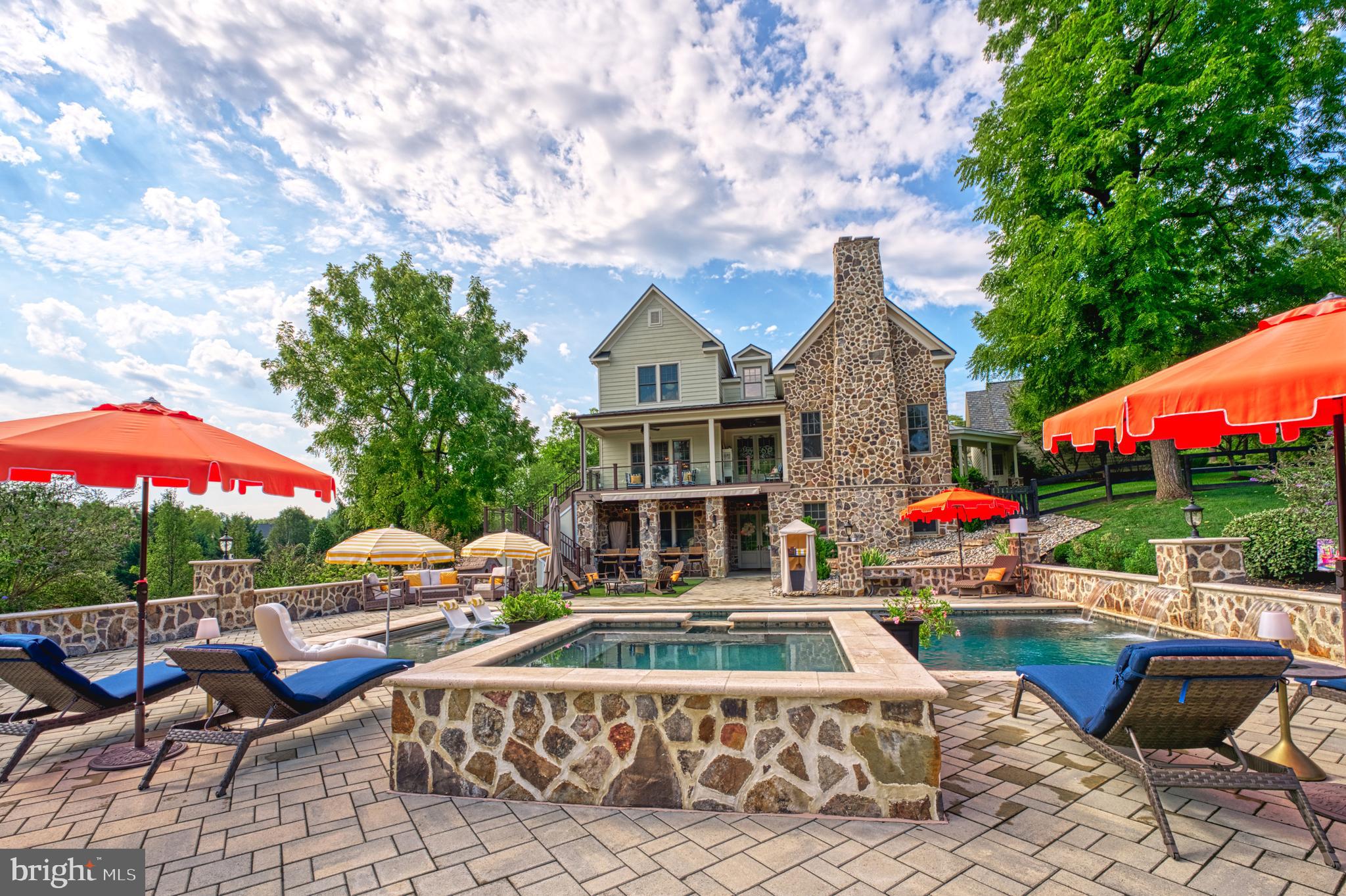 BEACON HILL - Residential