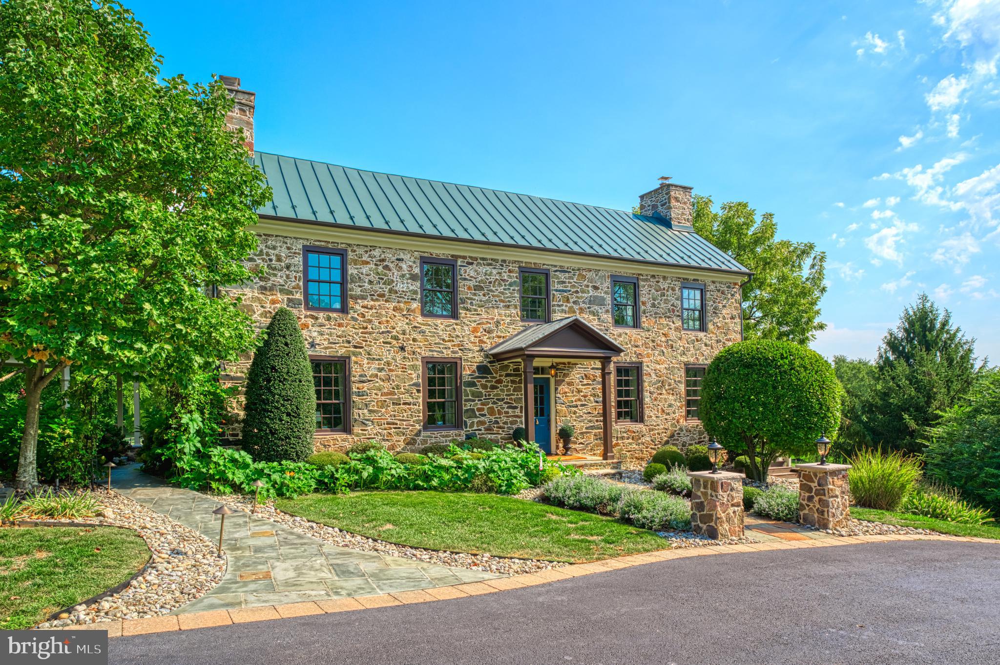 BEACON HILL - Residential