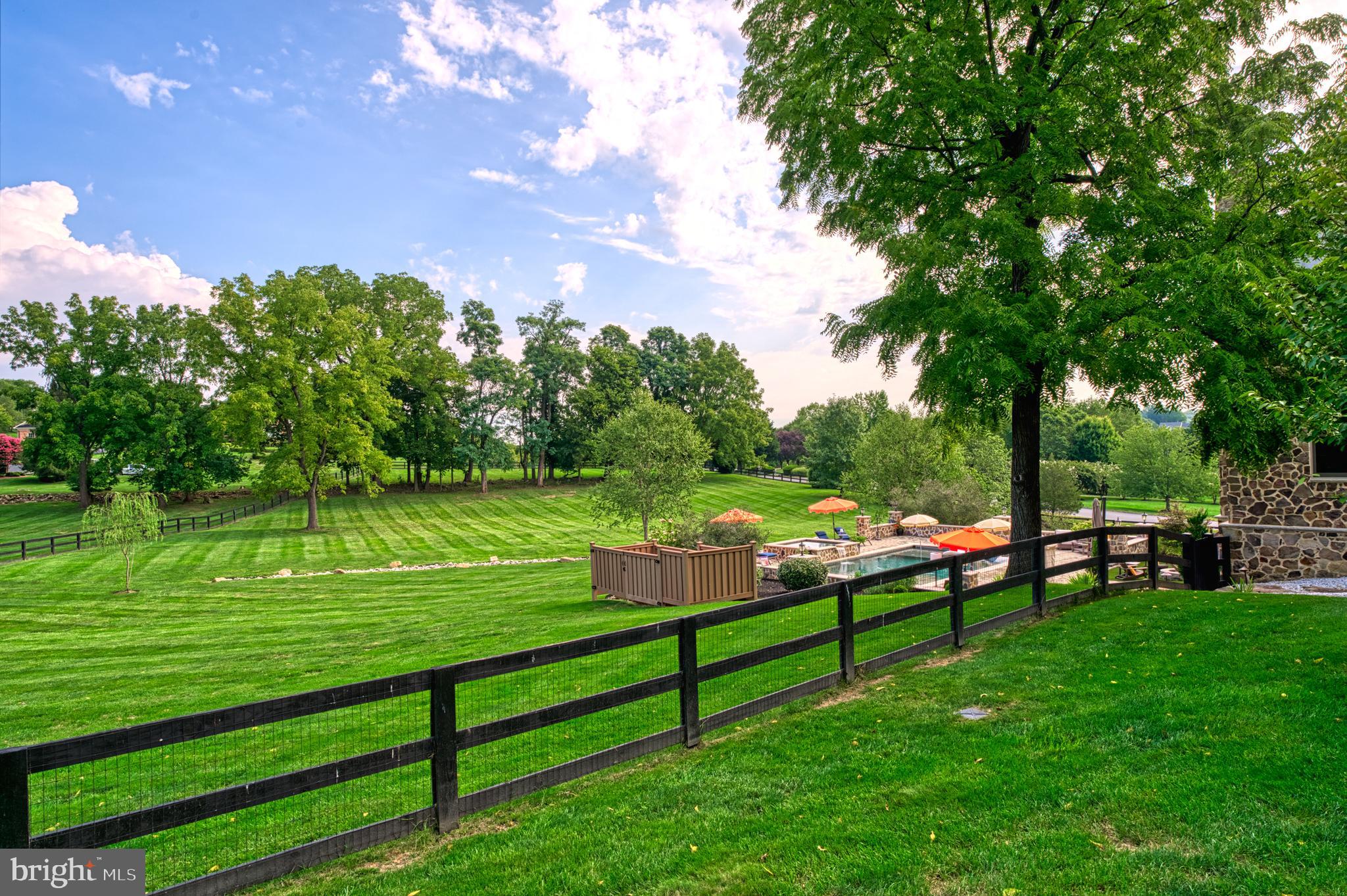 BEACON HILL - Residential