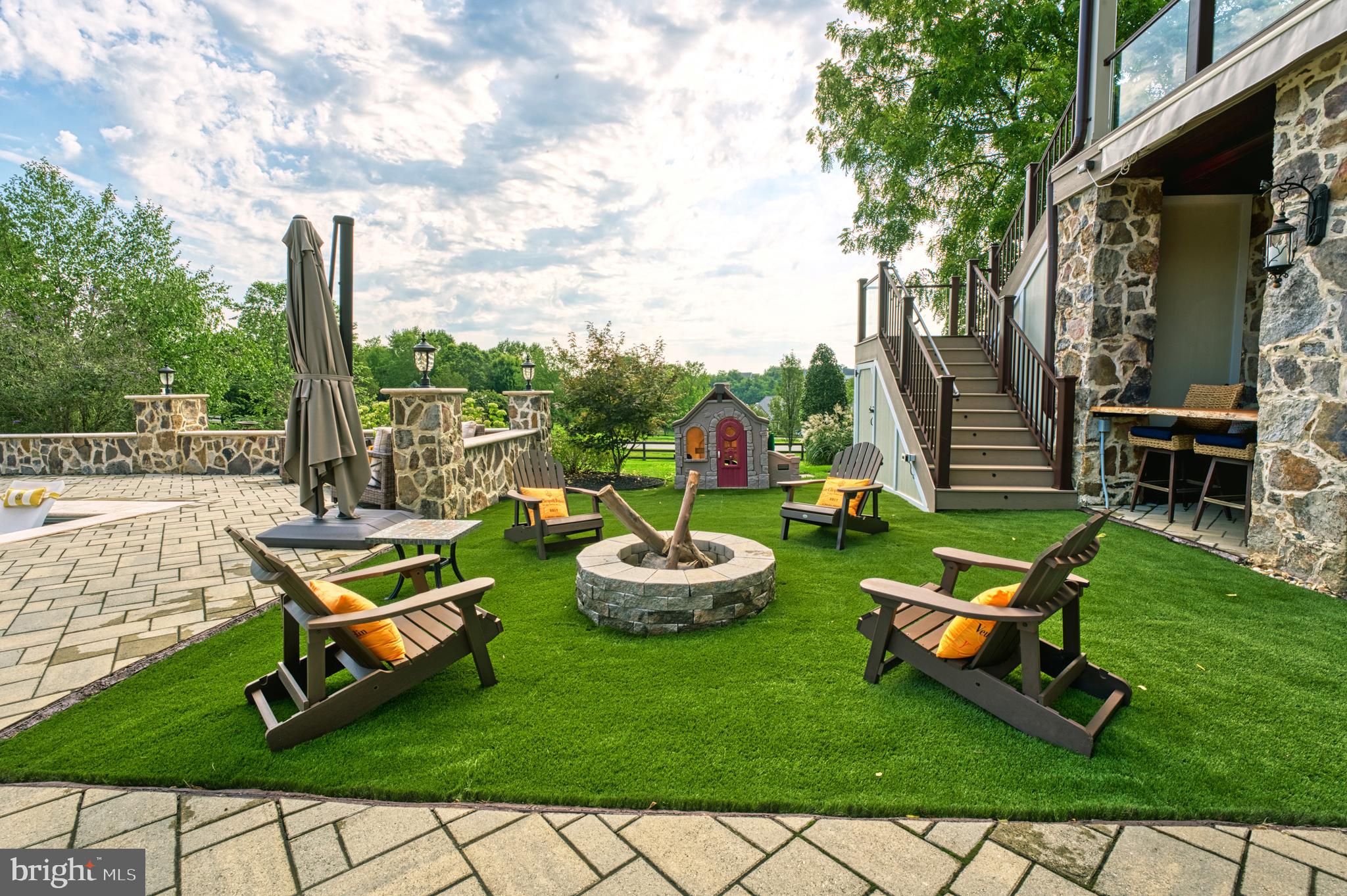 BEACON HILL - Residential