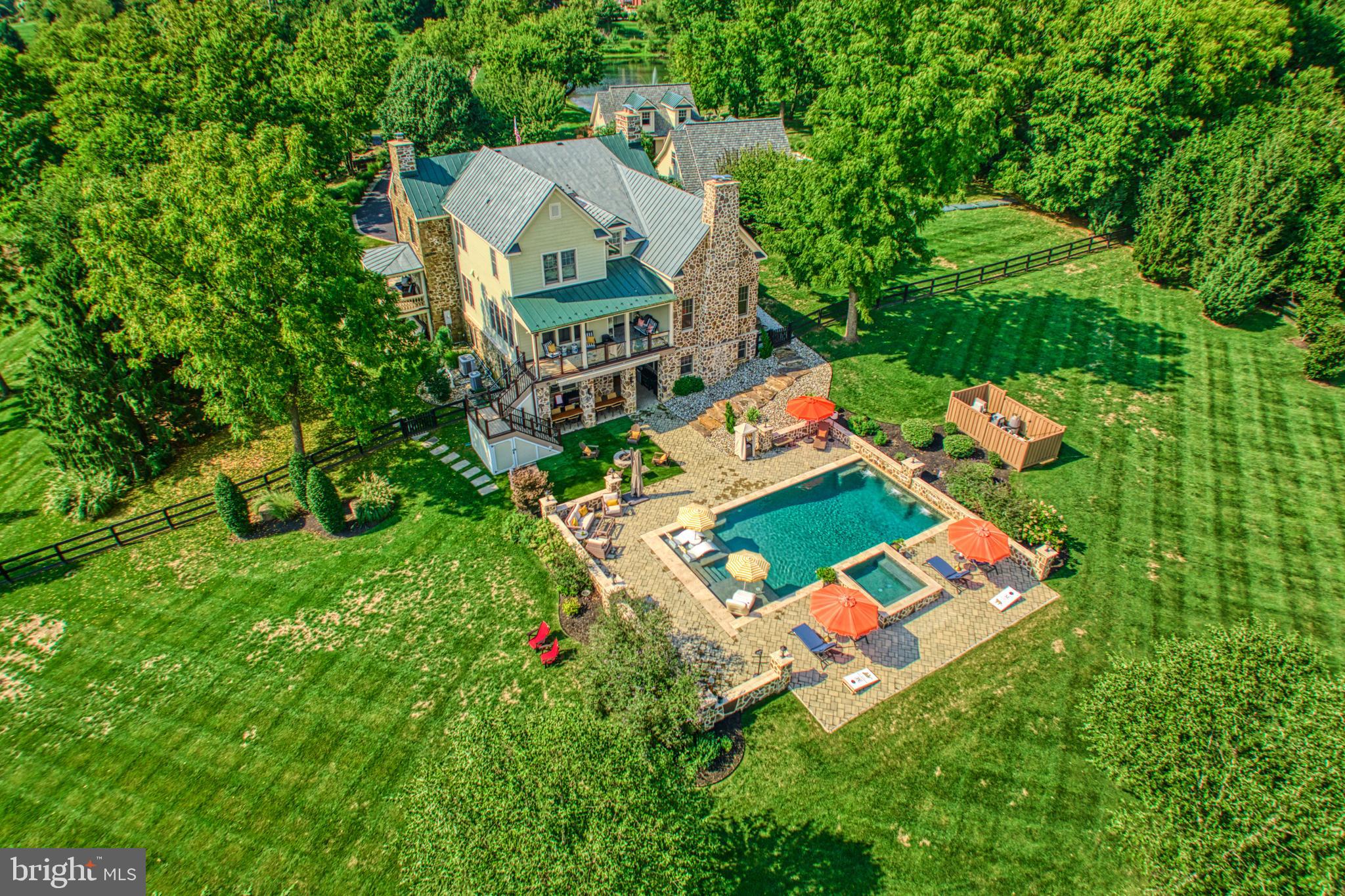 BEACON HILL - Residential