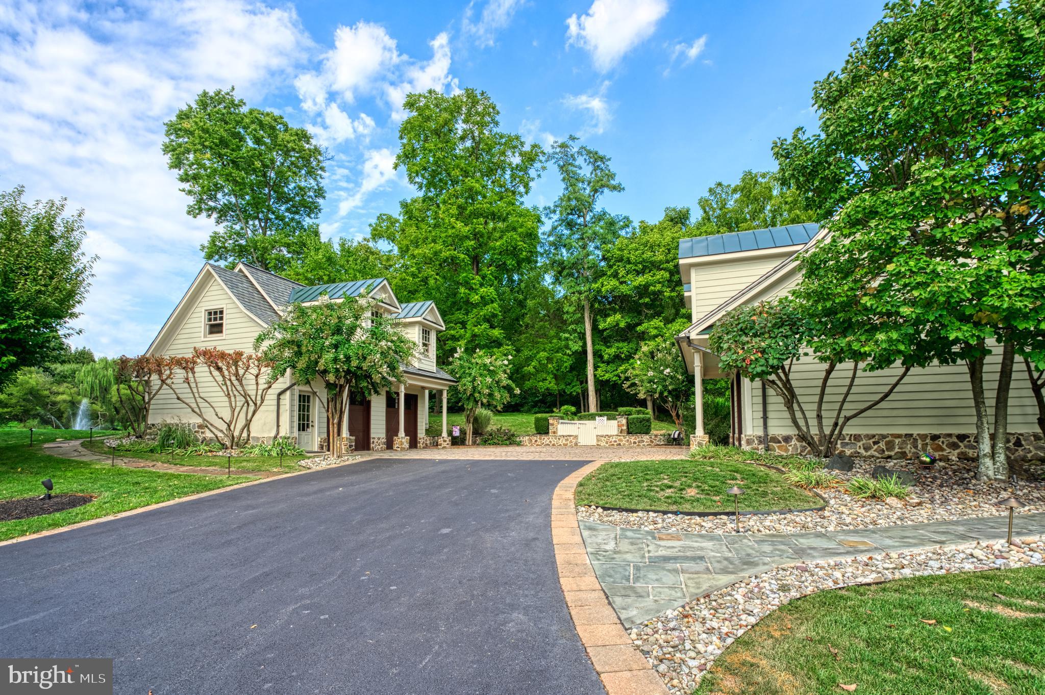 BEACON HILL - Residential