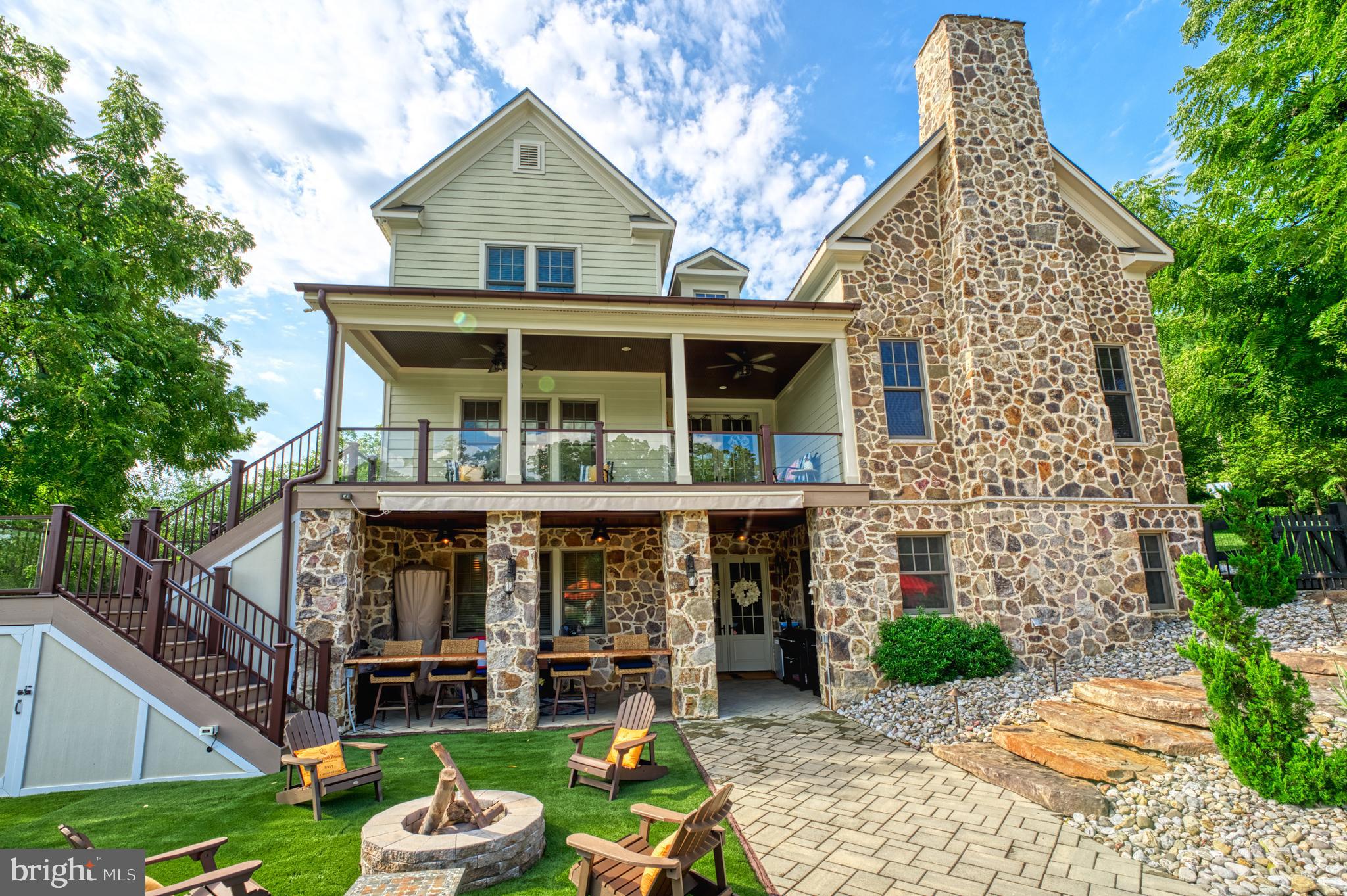 BEACON HILL - Residential